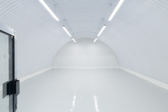 An empty arch with white lining