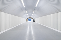 An empty arch with white lining