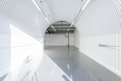 An empty arch with white lining