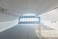 An empty arch with white lining