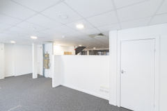 An empty arch with white lining