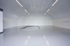 An empty arch with white lining