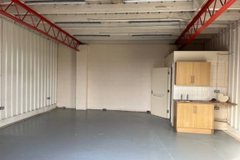 An empty arch with white lining