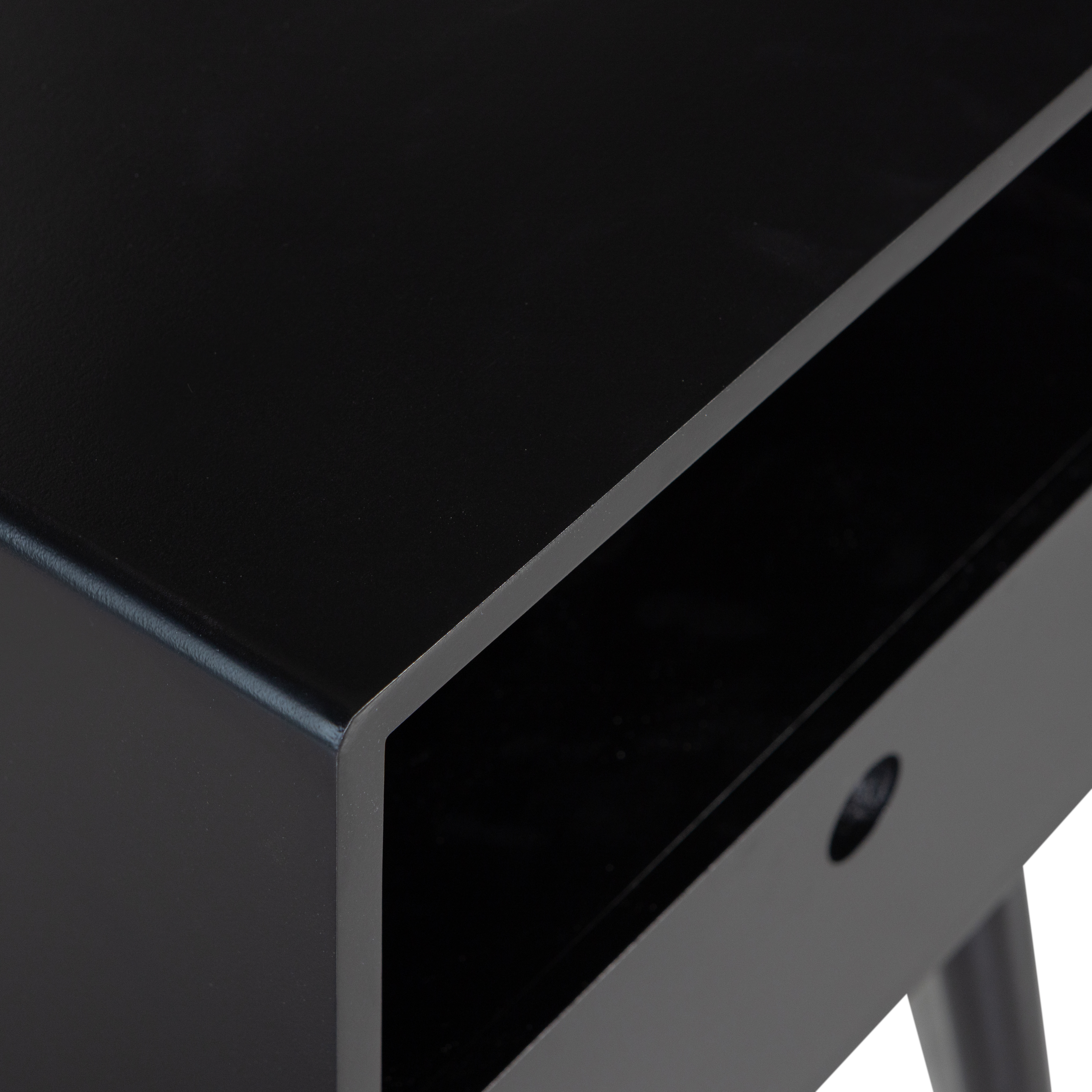 374004-Z-02_VS_FA_Ozzy_nachtkastje_hout_zwart_detail.png?auto=webp&format=png&width=1500&height=1500