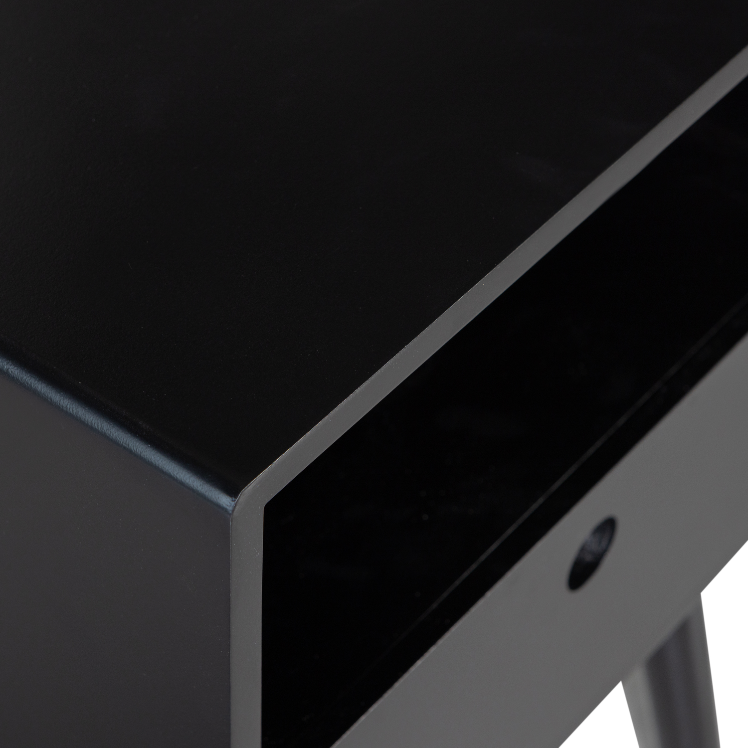 374004-Z-02_VS_FA_Ozzy_nachtkastje_hout_zwart_detail.png?auto=webp&format=png&width=1500&height=1500