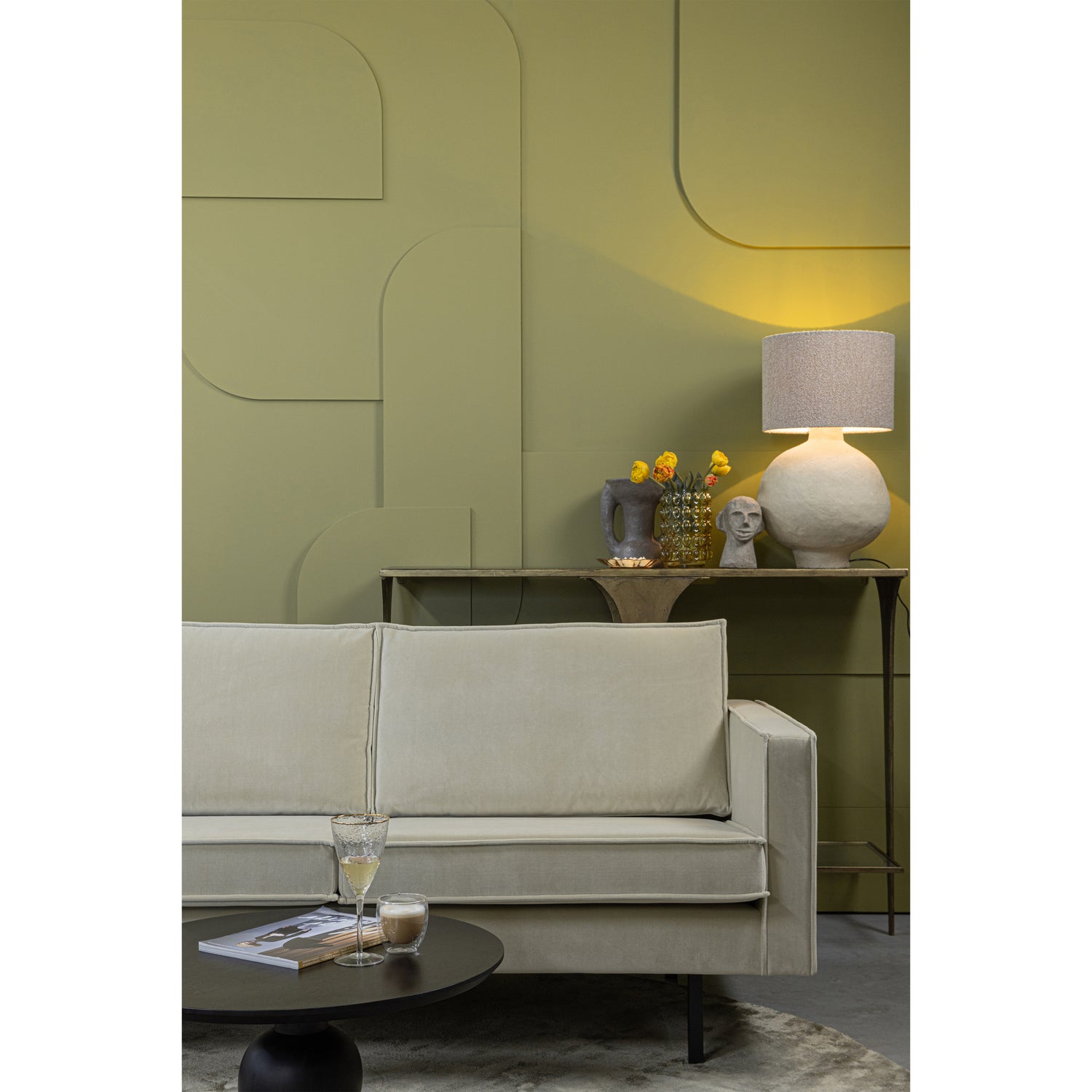 800543-206-800011-Z-801242-B-801214-N-801211-G-800905-206_-01_SF_BP_Rodeo_3-zits_pistache_Blanco_Scooping_Ios_Kea_deco.jpg?auto=webp&format=png&width=1500&height=1500