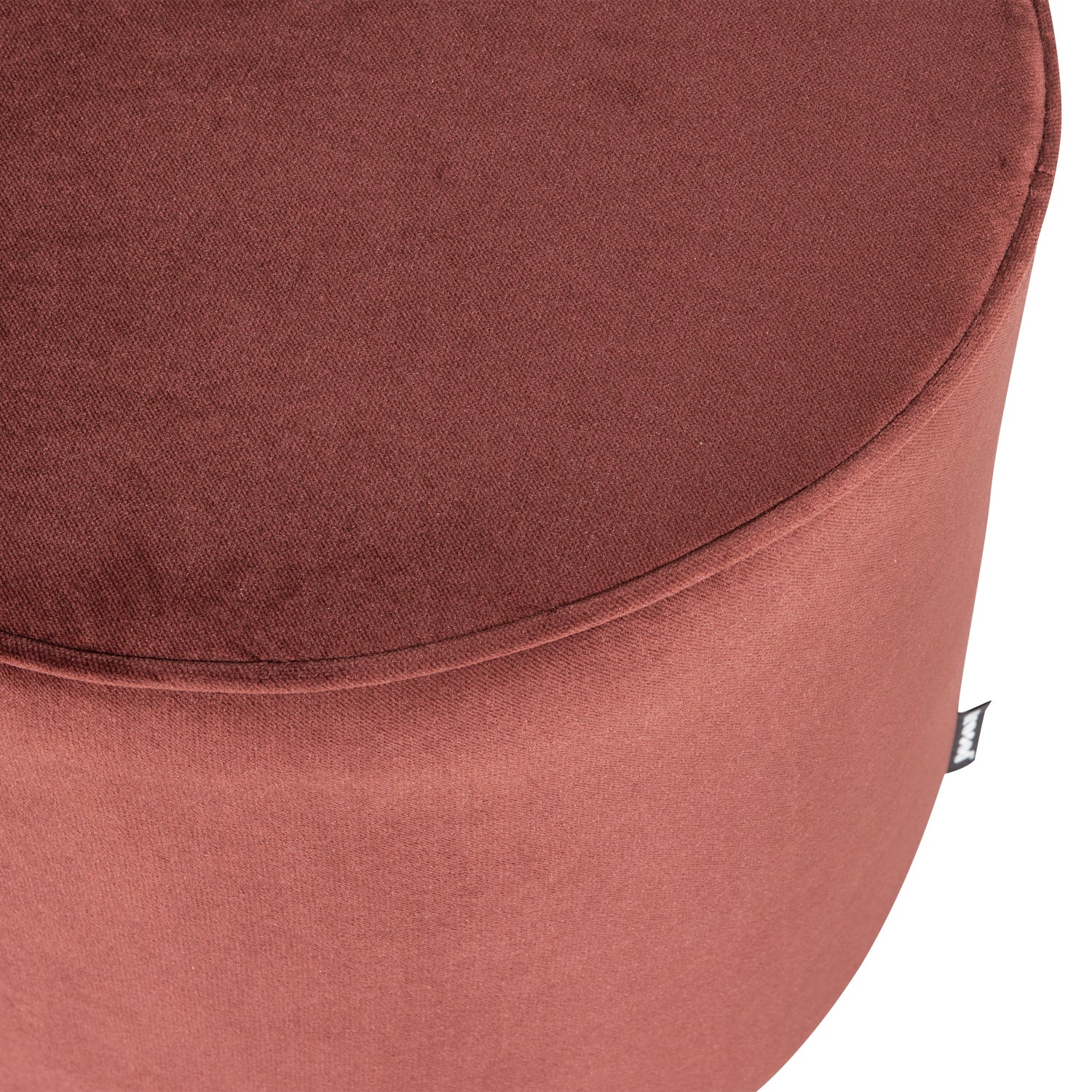 350409-BR_02_Sara_poef_hoog_velvet_bordeauxrood_C1.png?auto=webp&format=png&width=1500&height=1500