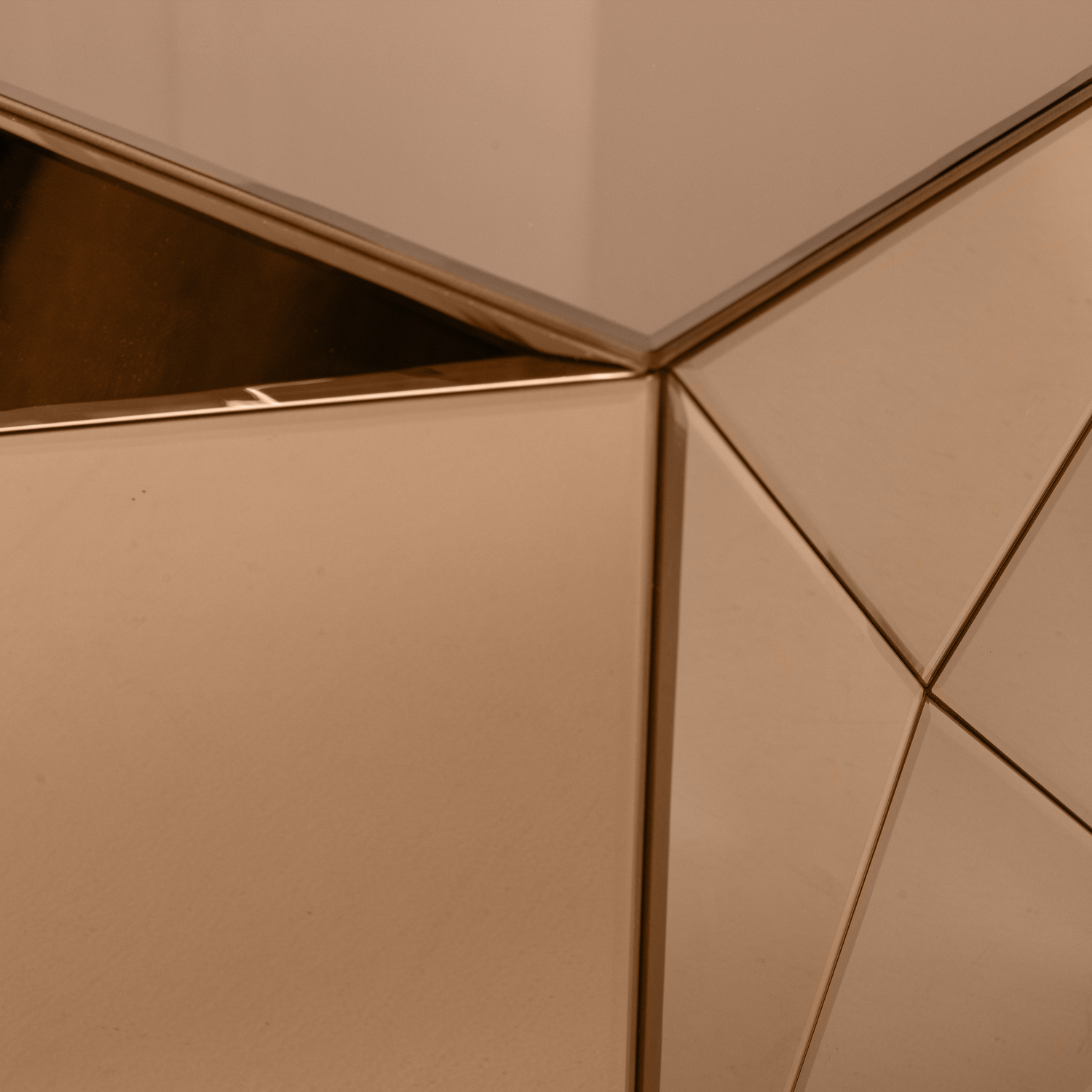 377777-B_04_VS_WP_Glintz_bijzettafel_hout_spiegelglas_bruin_C2.png?auto=webp&format=png&width=1500&height=1500