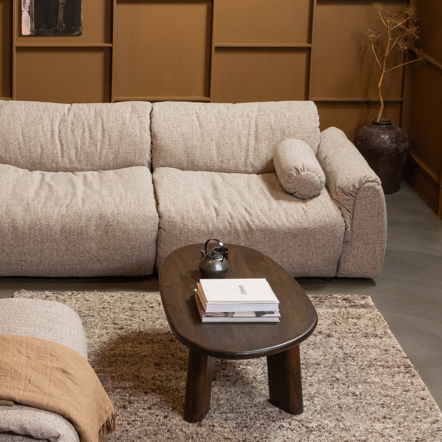 377527-BM-01_SF_WE_Baggy_rolkussen_geweven_stof_bruin_melange.jpg?auto=webp&format=png&width=1500&height=1500