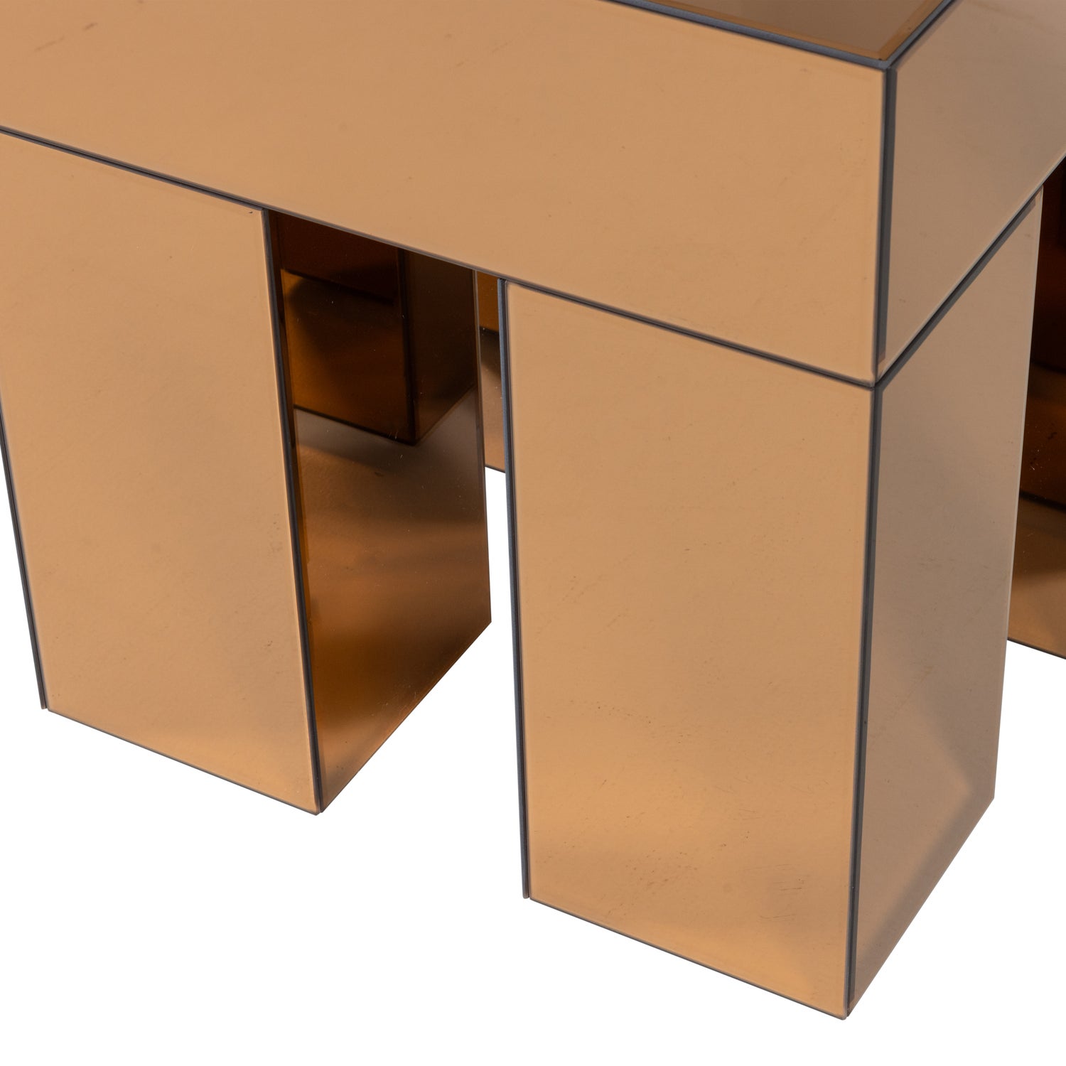 377776-B_02_VS_WP_Mirrox_bijzettafel_hout_spiegelglas_bruin__fsc__C2.png?auto=webp&format=png&width=1500&height=1500