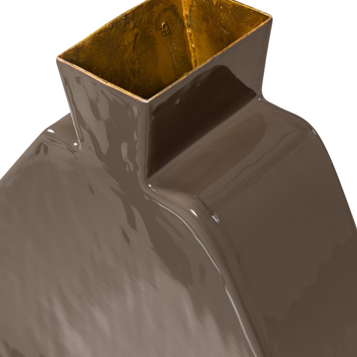 377970-M_05_VS_Kimi_vaas_31x26_cm_metaal_mokkabruin_C1.png?auto=webp&format=png&width=1500&height=1500