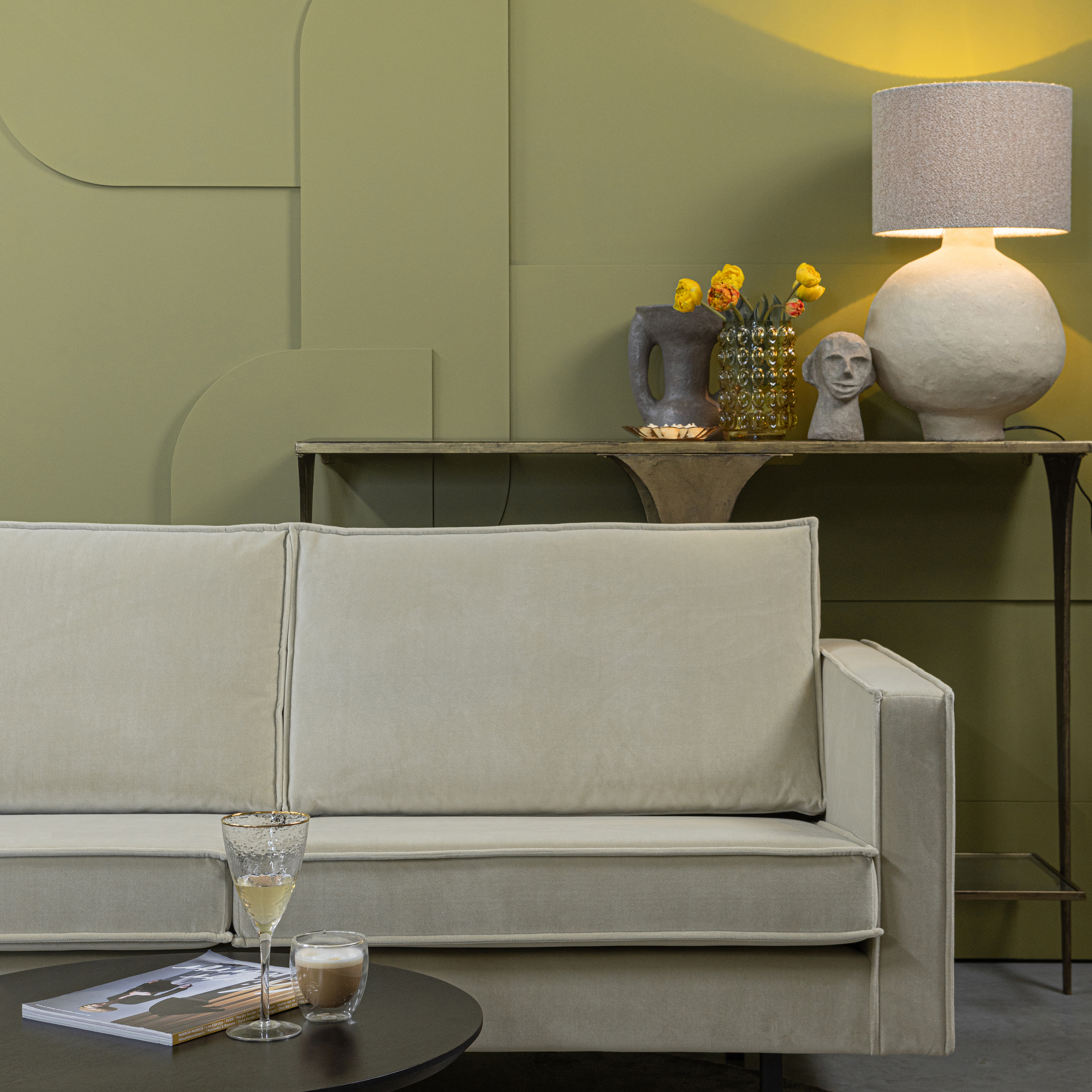 800543-206-800972-206-800011-Z-801242-B-801214-N-801211-G-800905-206-02_SF_BP_Rodeo_3-zits_pistache_Blanco_Scooping_Ios_Kea.jpg?auto=webp&format=png&width=1500&height=1500