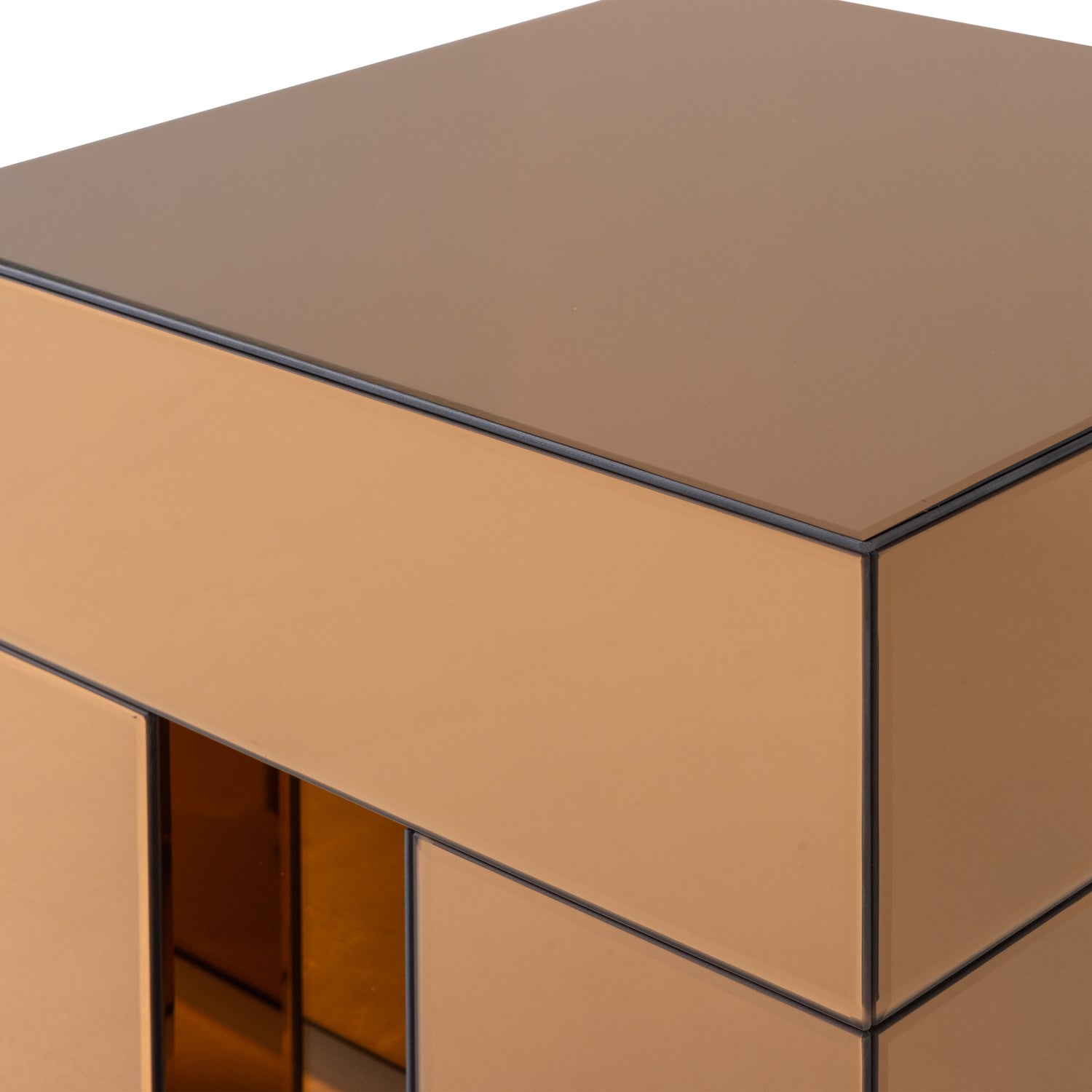 377776-B_01_VS_WP_Mirrox_bijzettafel_hout_spiegelglas_bruin__fsc__C1.png?auto=webp&format=png&width=1500&height=1500