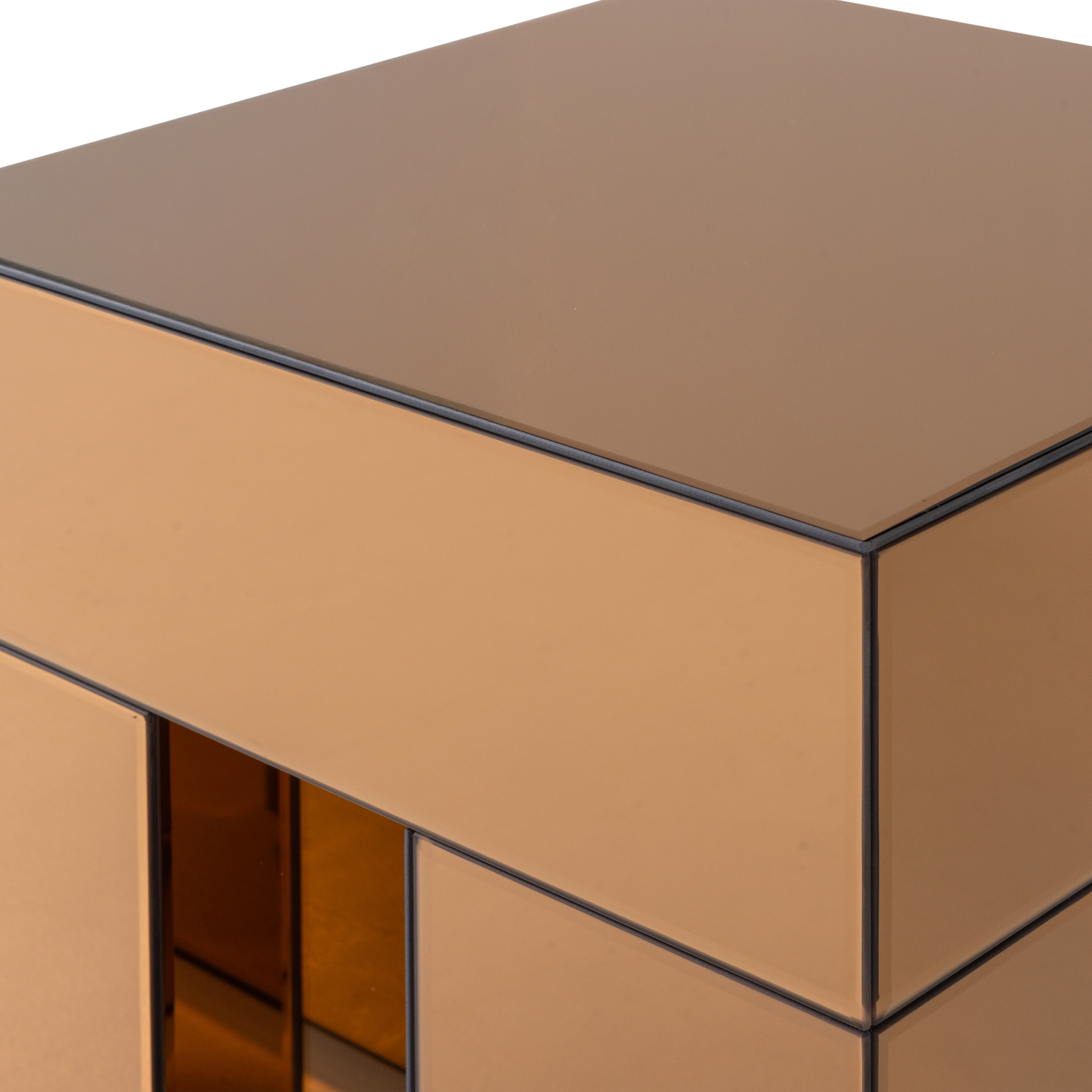 377776-B_01_VS_WP_Mirrox_bijzettafel_hout_spiegelglas_bruin__fsc__C1.png?auto=webp&format=png&width=1500&height=1500