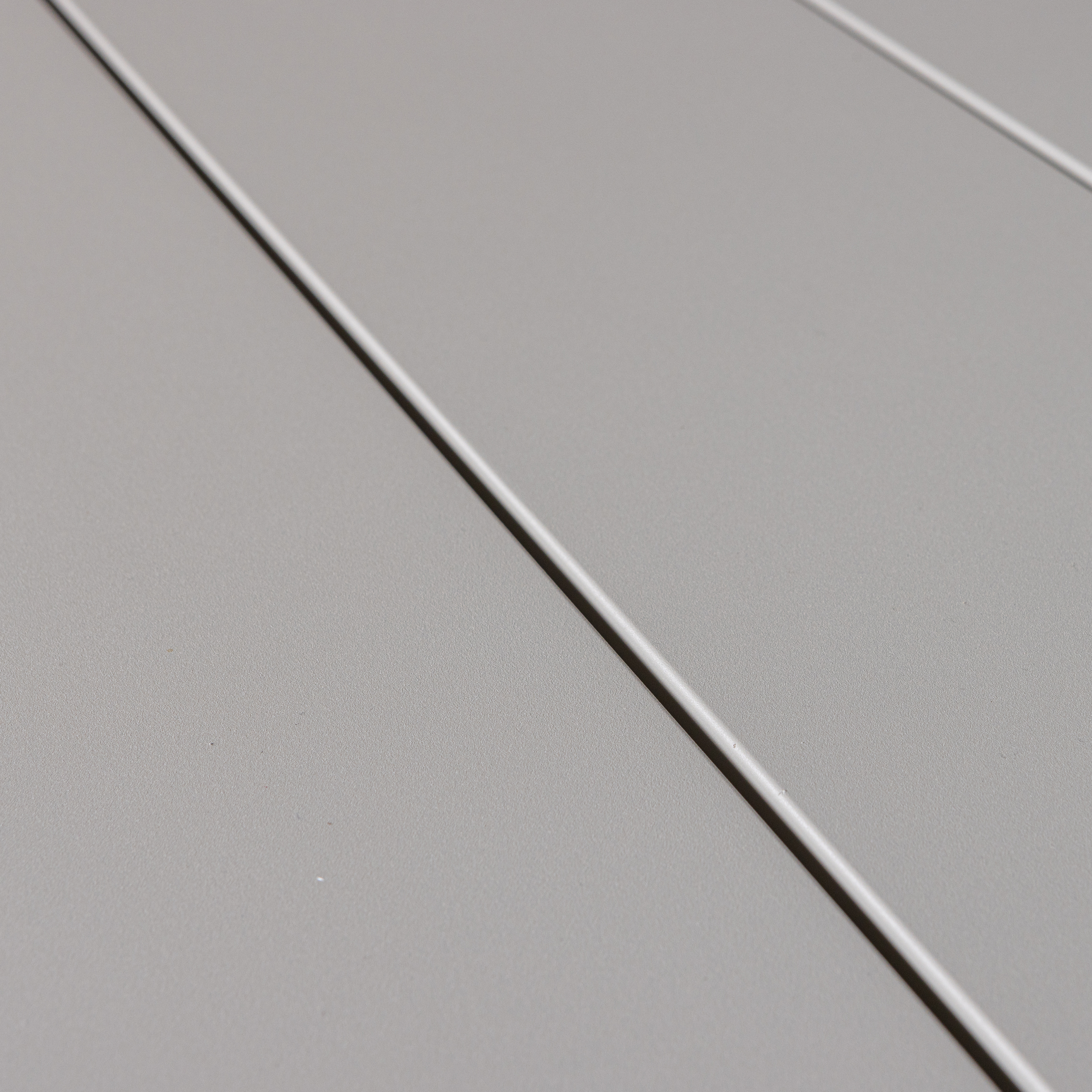 500007-Z-02_VS_EXT_Bear_salontafel_aluminium_zand_detail.png?auto=webp&format=png&width=1500&height=1500