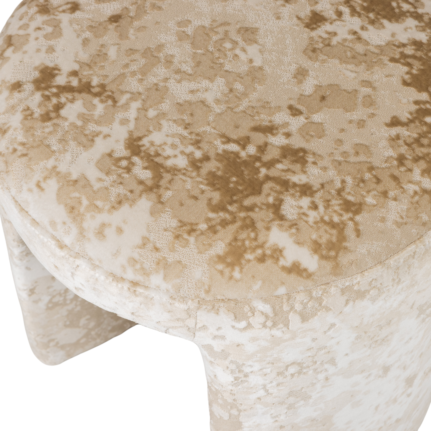 374979-B_01_VS_ES_Charlie_gestoffeerde_kruk_structuur_beige__fsc__detail.png?auto=webp&format=png&width=1500&height=1500