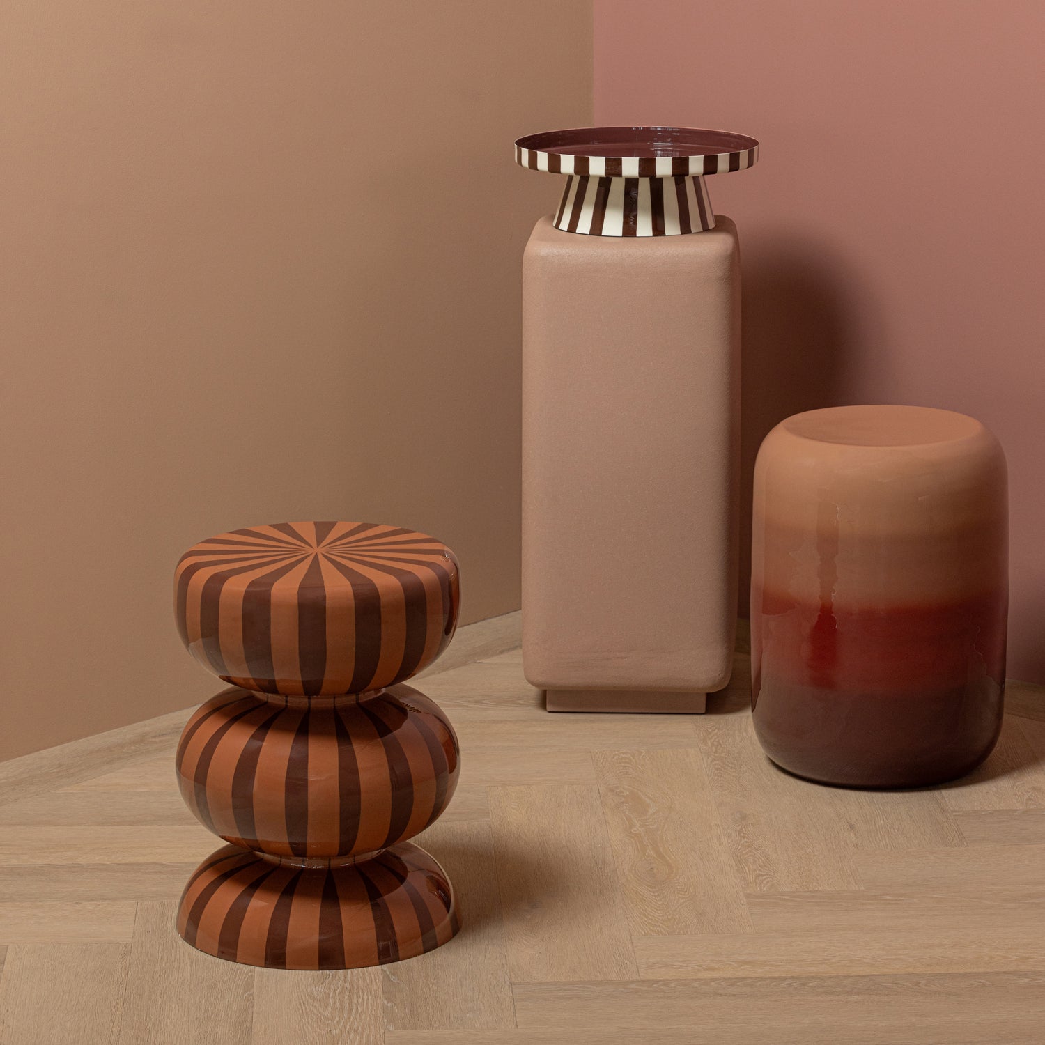 377868-R__377871-B__377881-L__377867-M__01_SF_Ravo_roze_bruin_Elda_plateau_Luen_Nuro_vierkant.jpg?auto=webp&format=png&width=1500&height=1500