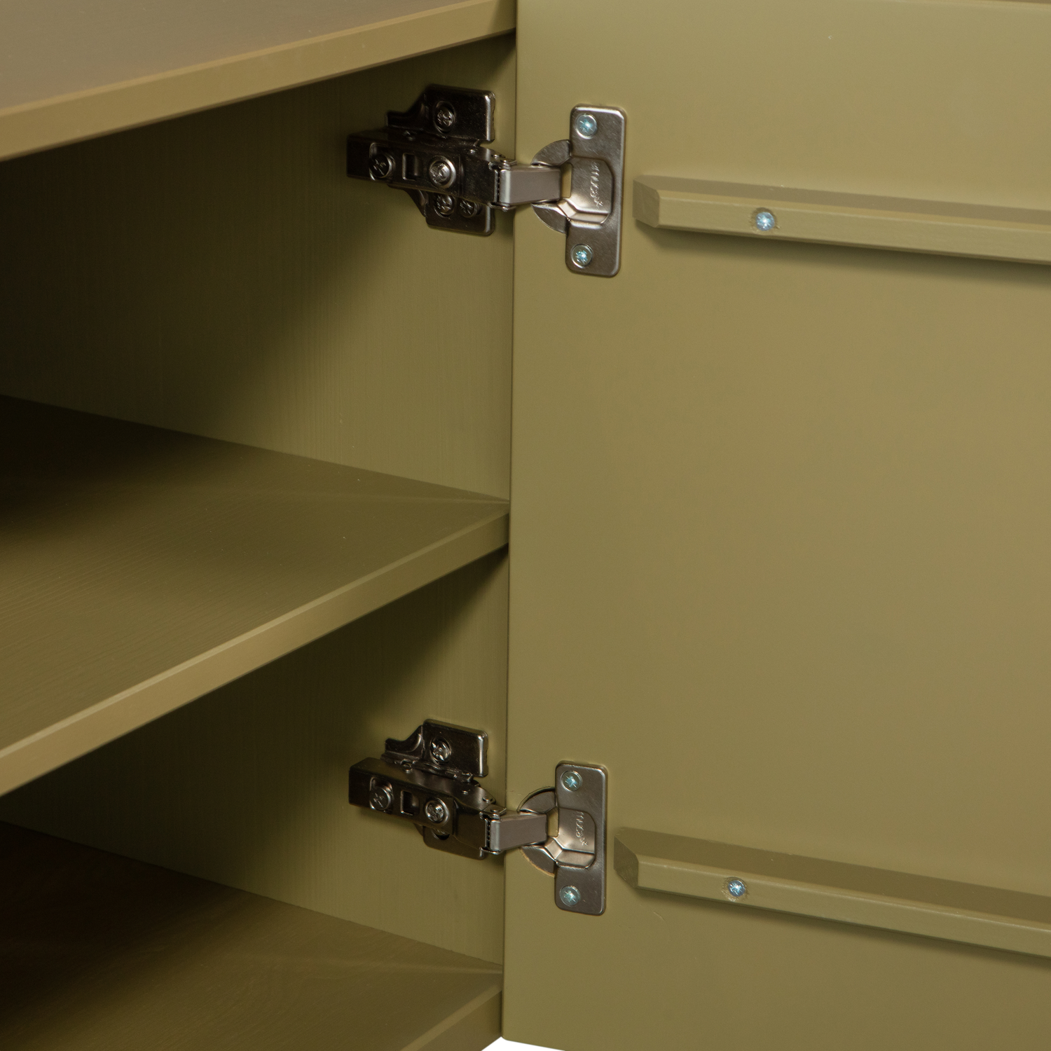 373994-M-02_VS_WE_Basu_tv_meubel_grenen_moss_detail.png?auto=webp&format=png&width=1500&height=1500