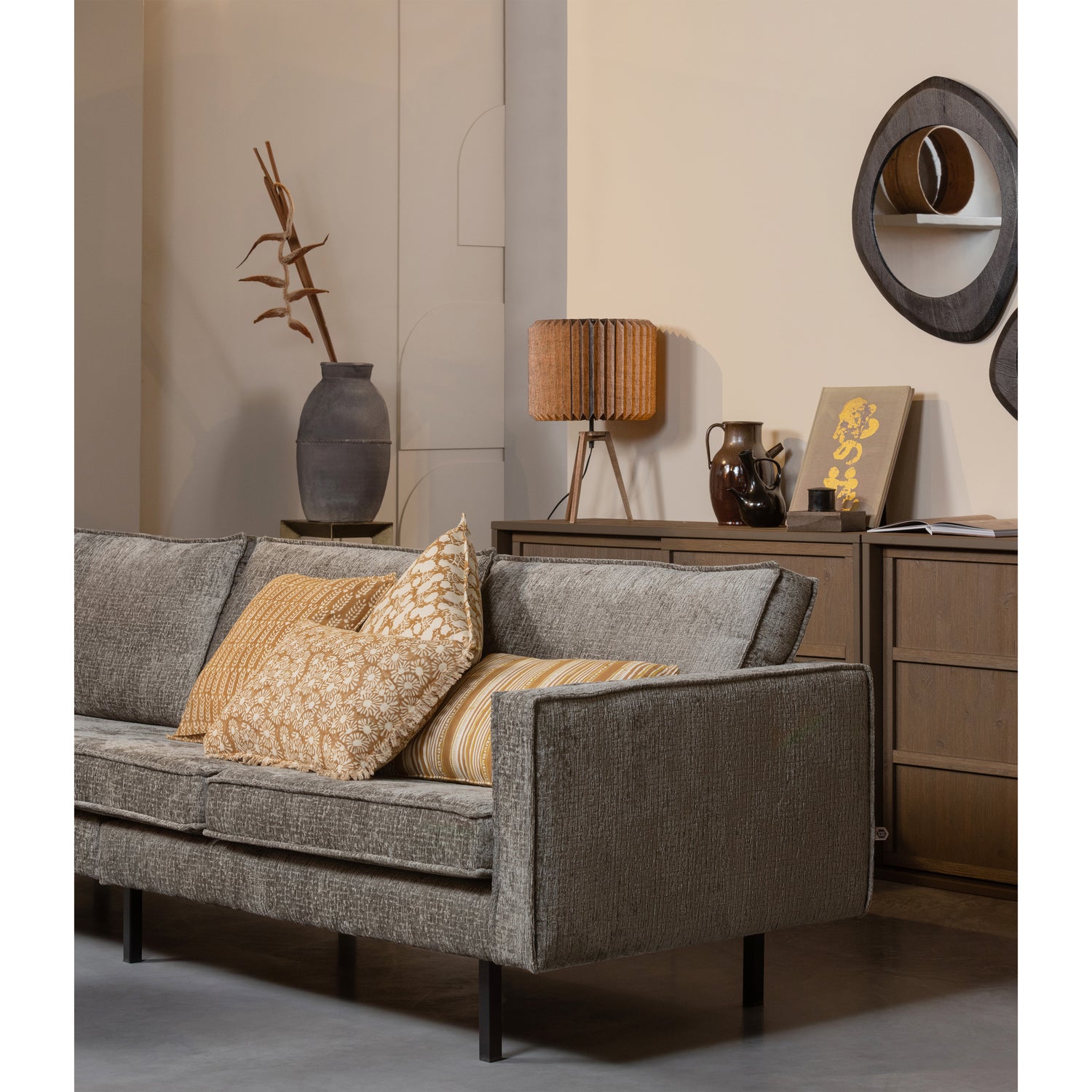 800543-FR-801293-A-801314-B-801313-B-801316-B-801312-B-801345-Z-801333-Z-01_SF_BP_Rodeo_Nomin_Blossom_Foliage_Branding_Arrow.jpg?auto=webp&format=png&width=1500&height=1500