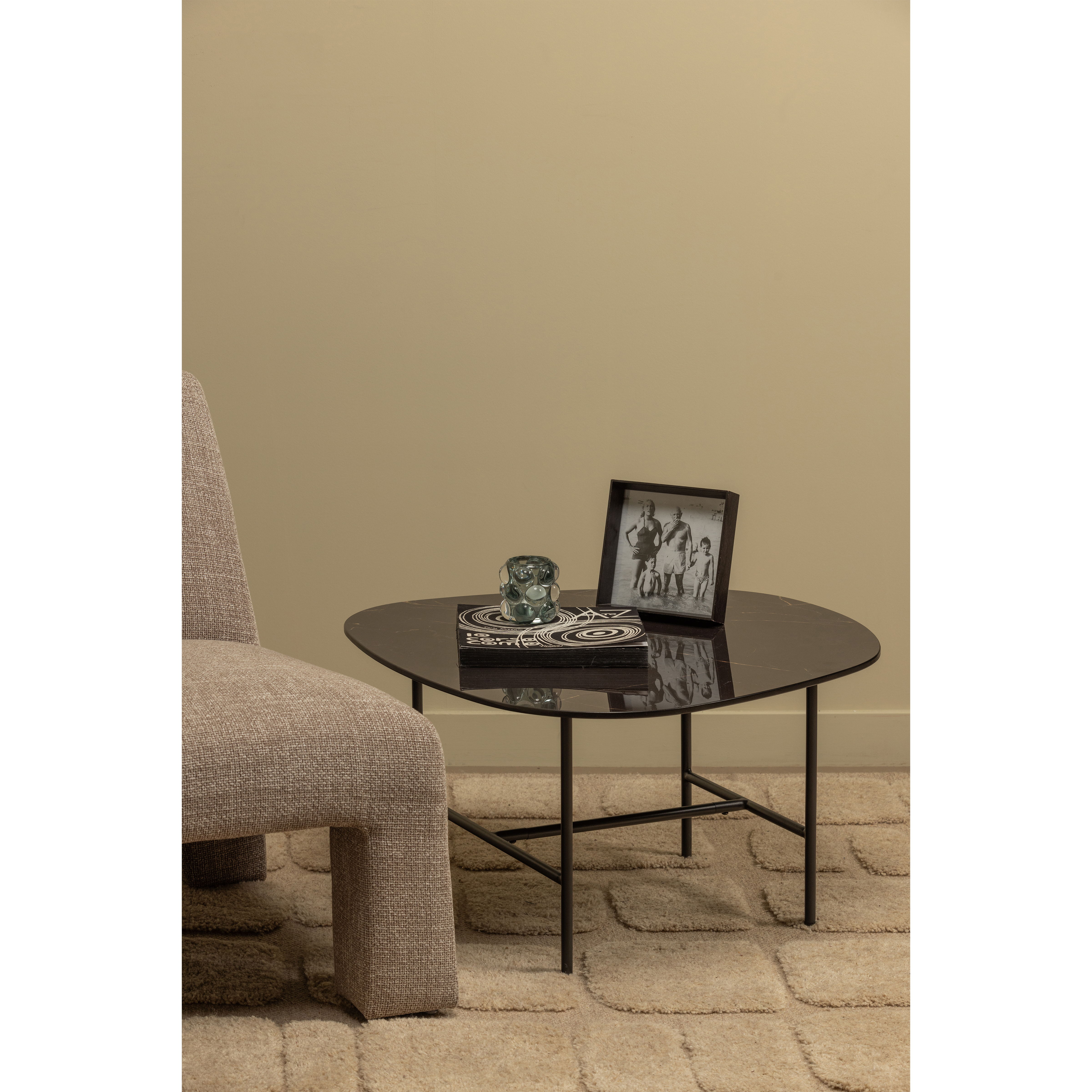 373987-Z-01_SF_WE_Vajen_salontafel_met_zwart_marmeren_look_blad_80x60cm.jpg?auto=webp&format=png&width=1500&height=1500