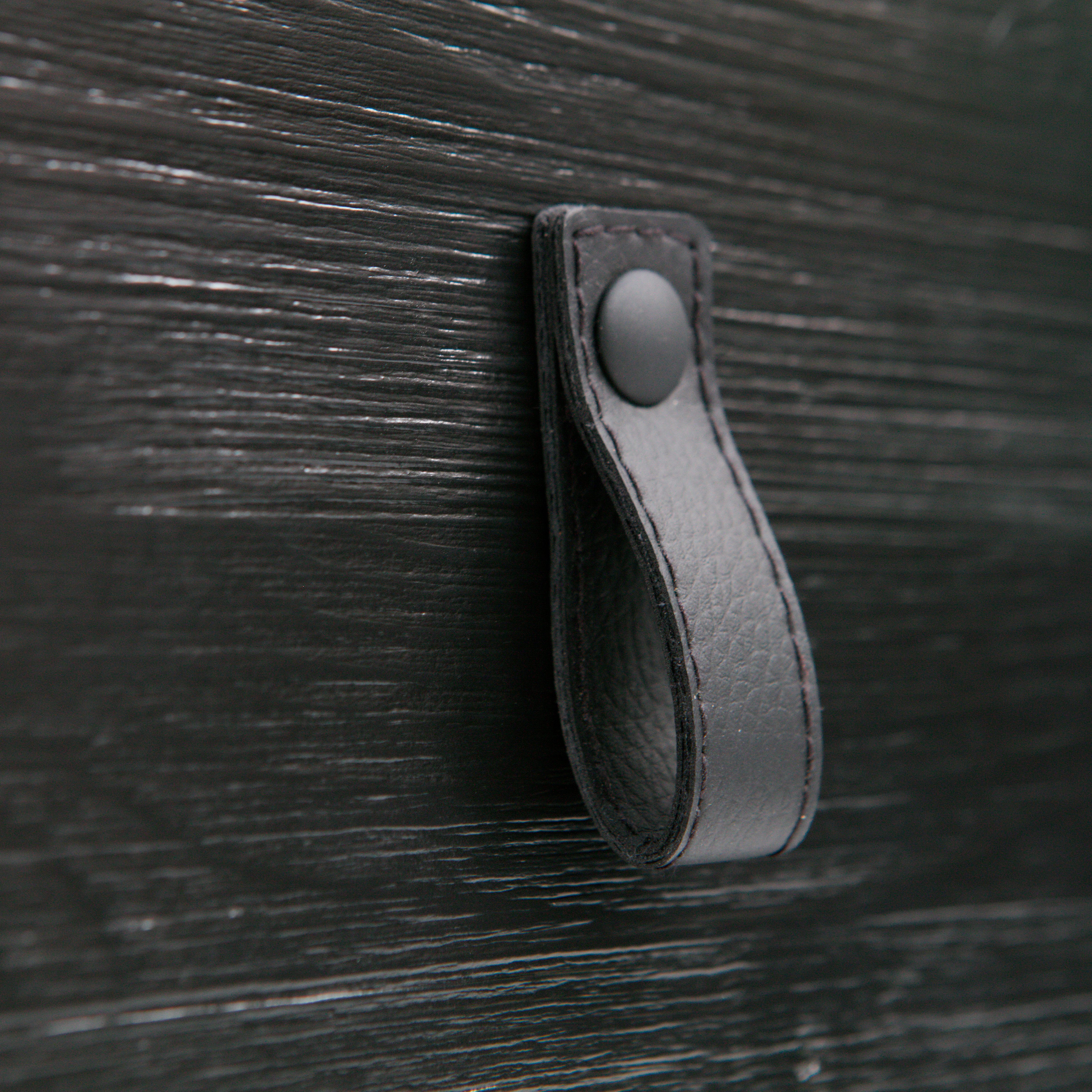 373674-Z-01_VS_FA_Zola_nachtkastje_zwart_detail.jpg?auto=webp&format=png&width=1500&height=1500