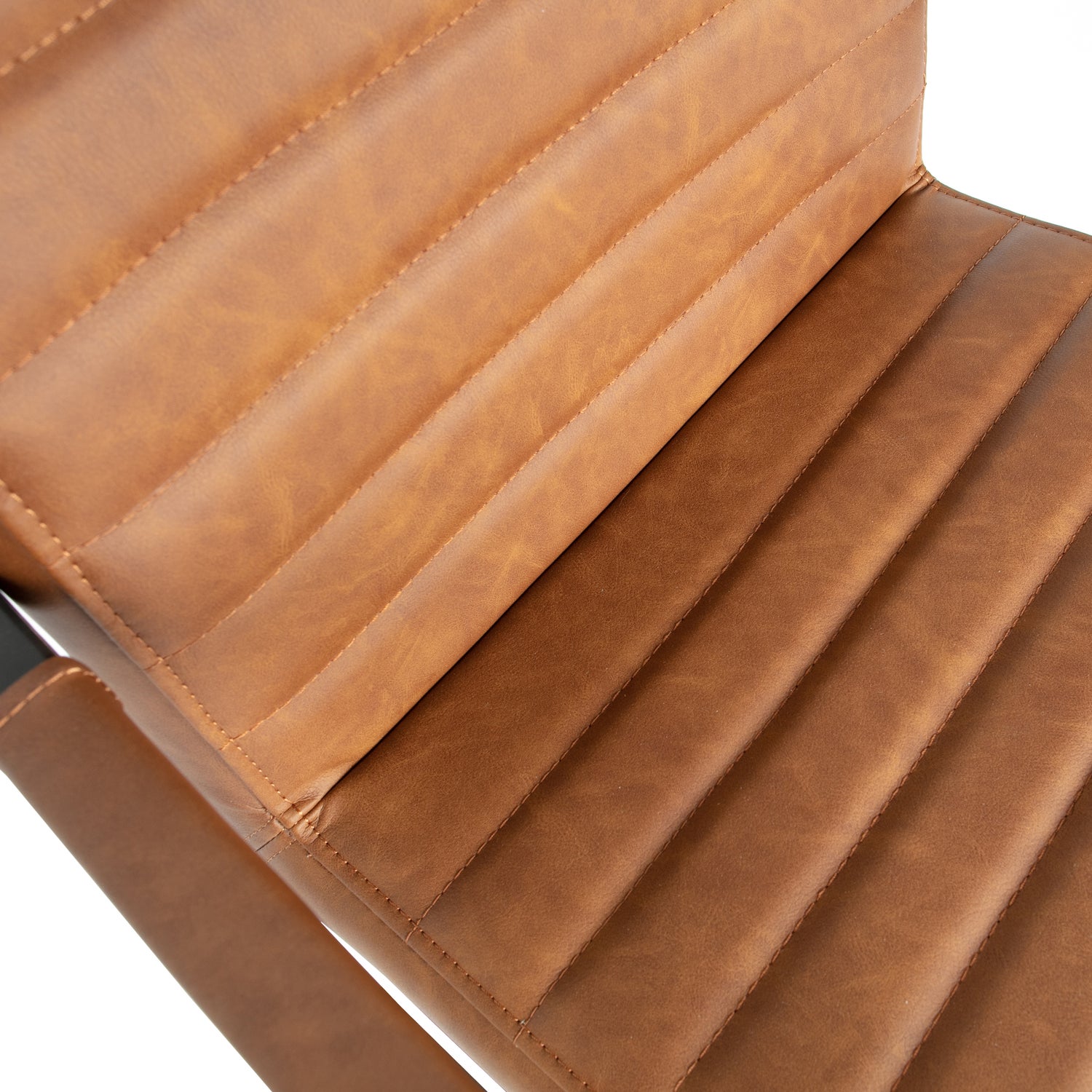 376052-C-02_VS_FA_Bas_eetkamerstoel_pu_cognac_detail.jpg?auto=webp&format=png&width=1500&height=1500