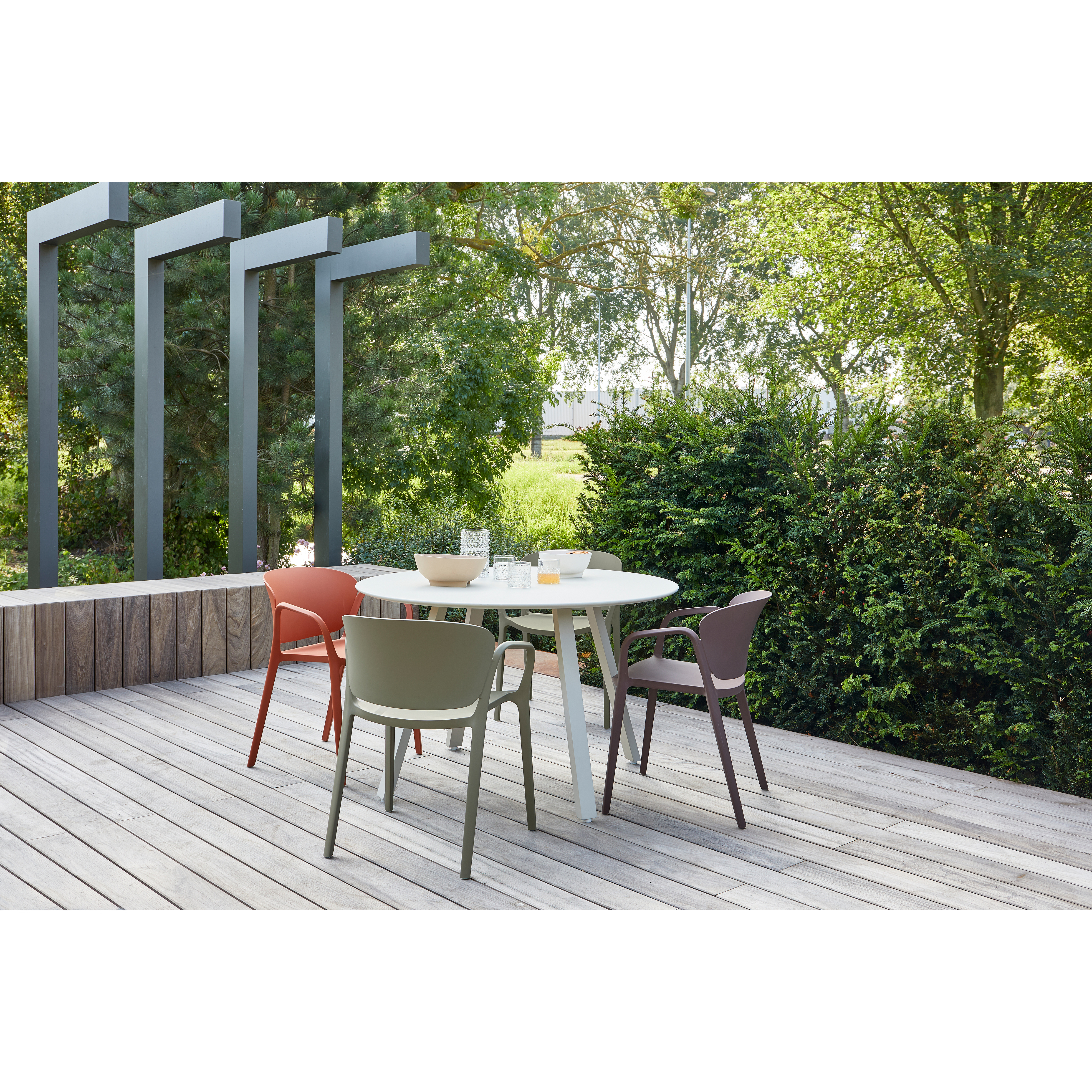 377445-M-373482-G-373482-P-373482-T-02_SF_FA_Auke_buitentafel_aluminium_mist_Bent_tuinstoel_kunststof.jpg?auto=webp&format=png&width=1500&height=1500