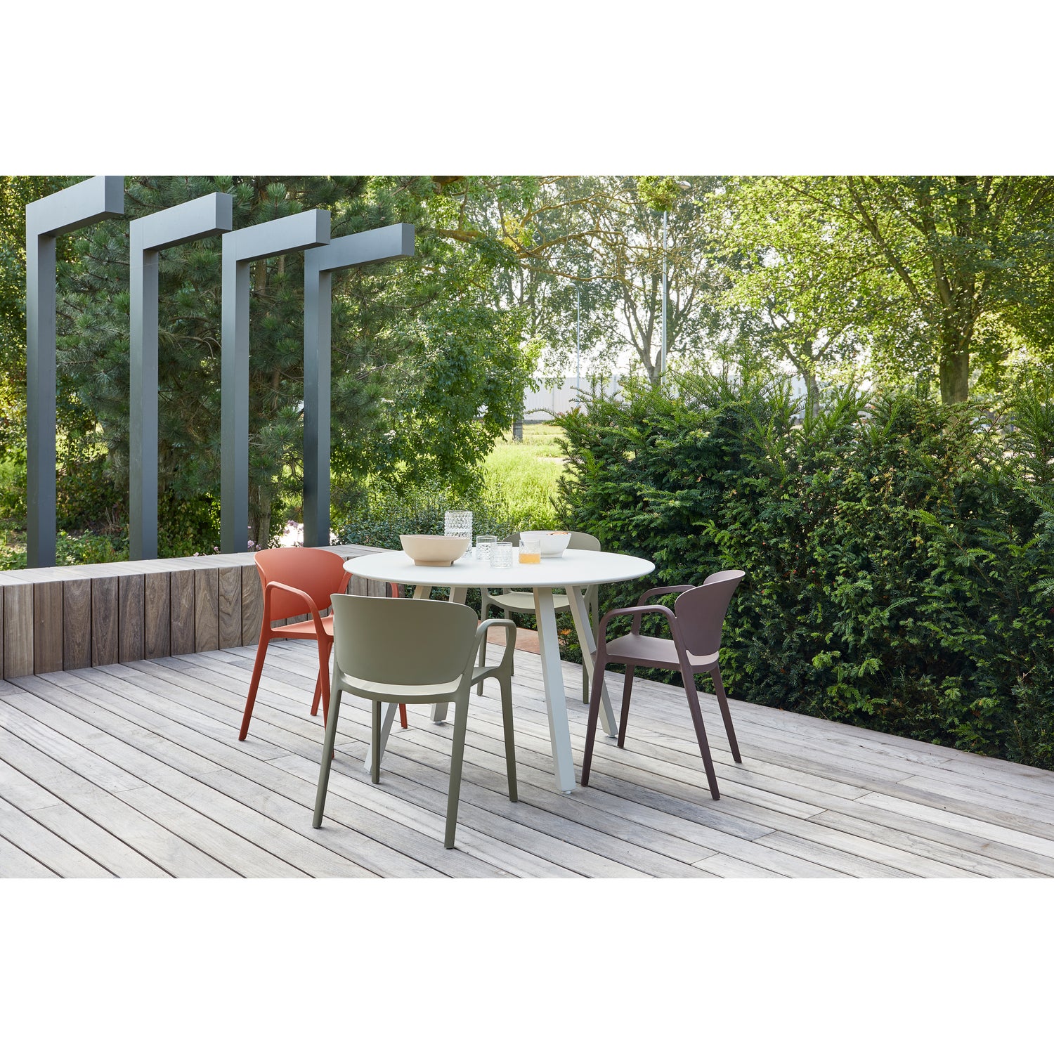 377445-M-373482-G-373482-P-373482-T-02_SF_FA_Auke_buitentafel_aluminium_mist_Bent_tuinstoel_kunststof.jpg?auto=webp&format=png&width=1500&height=1500