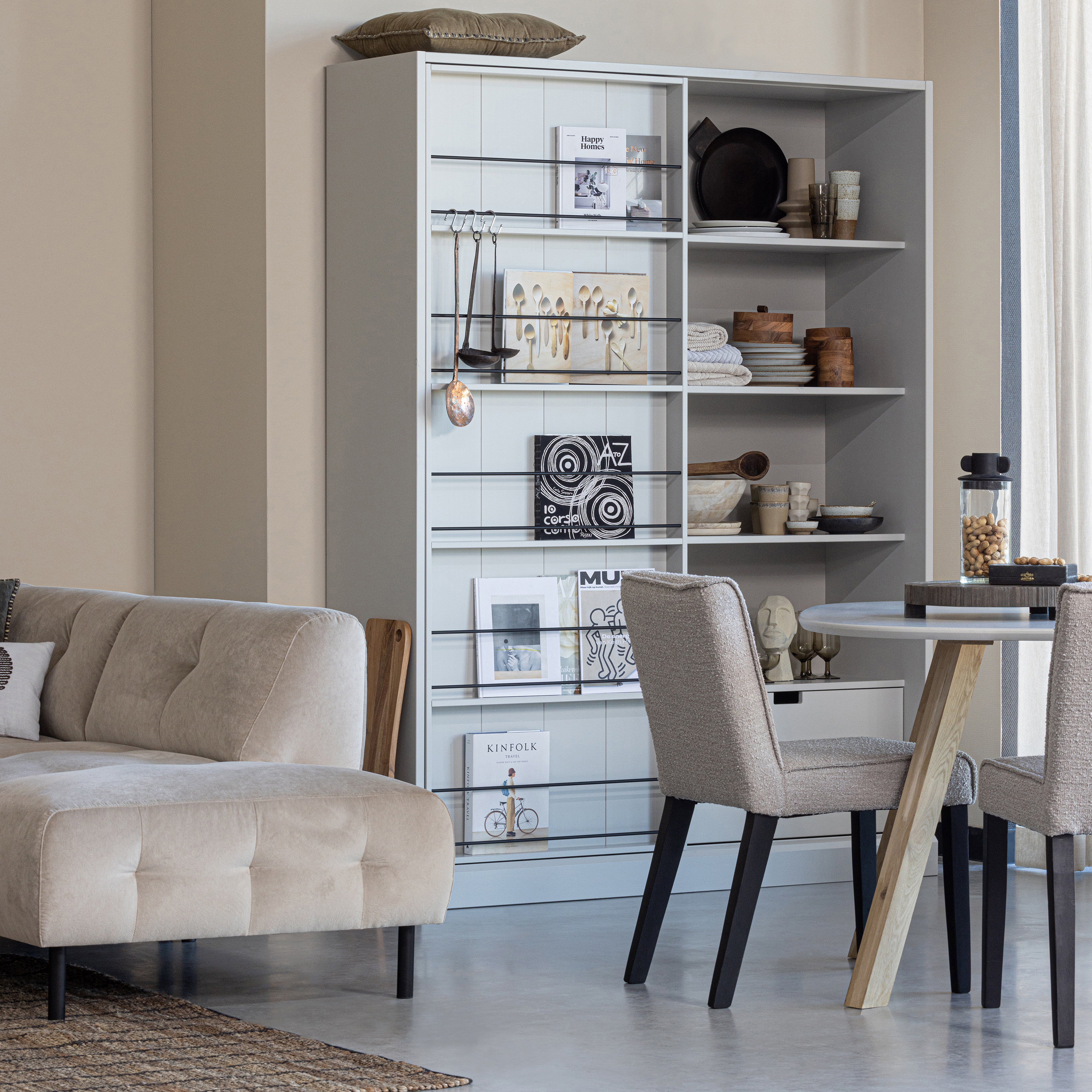 373681-S-376094-E-373675-BZ-373650-M-01_SF_FA_WE_Lloyd_hoekbank_rechts_sea_salt_Tablo_Tafelblad_organisch_mistTessel__Swing_VIERKANT.jpg?auto=webp&format=png&width=1500&height=1500