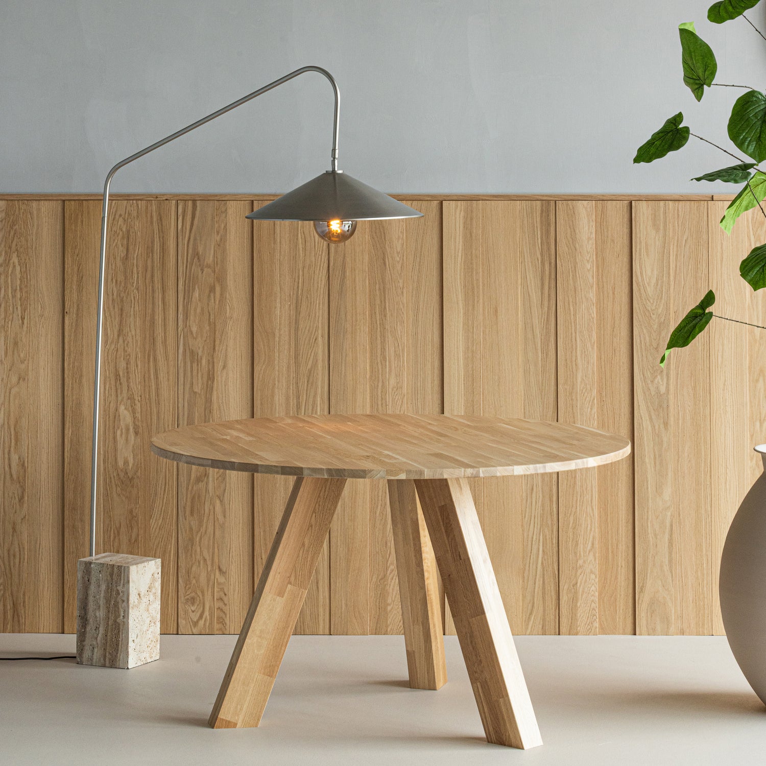 377936-C__375419-EB_01_SF_Korn_vloerlamp_chrome_Rhonda_naturel_vierkant.jpg?auto=webp&format=png&width=1500&height=1500