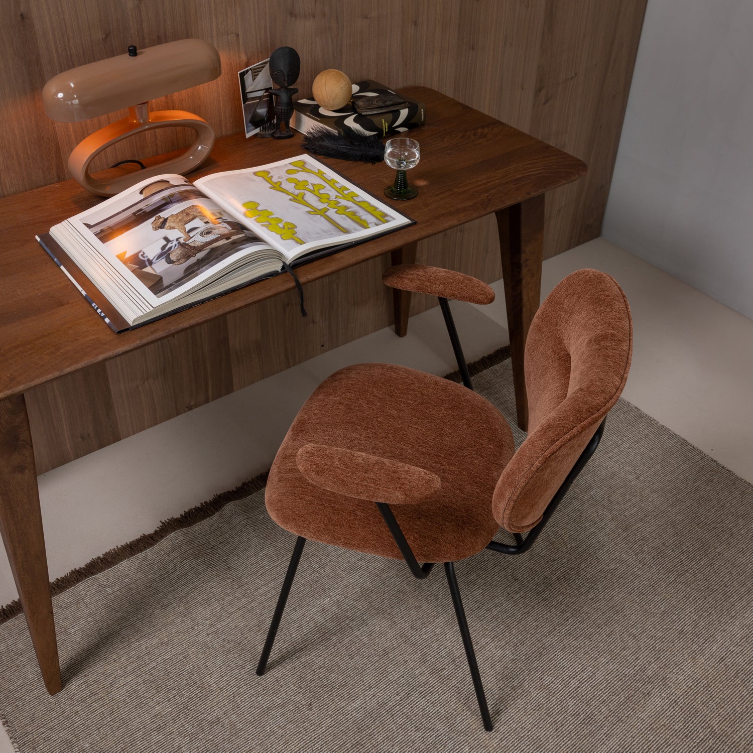 378107-B__378086-R__378043-R_02_SF_WP_Rubo_bureau_Brint_eetkamerstoel_Liva_oudroze_vierkant.jpg?auto=webp&format=png&width=1500&height=1500