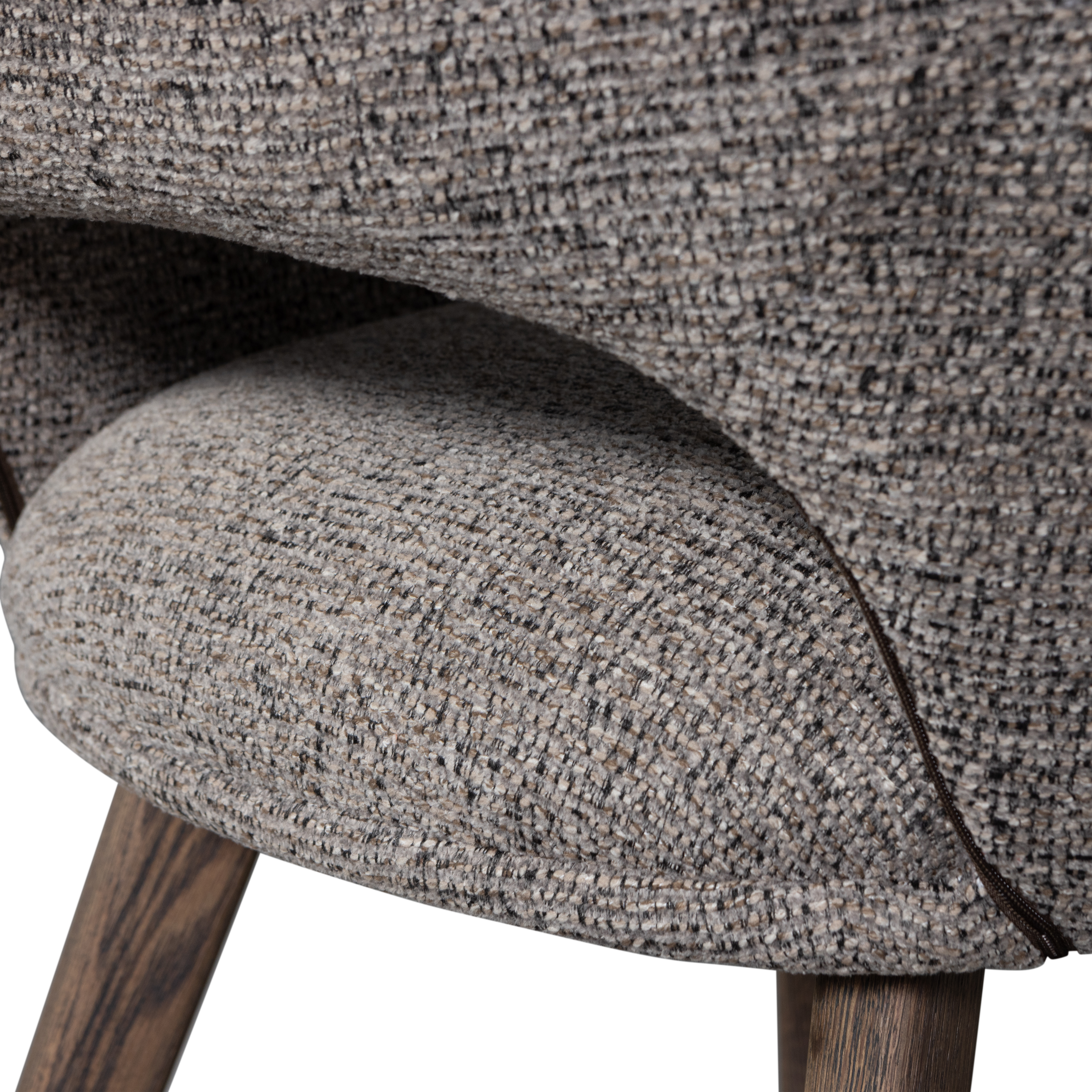 377492-TM-01_VS_PR_Murat_eetkamerstoel_taupe_met_houten_poot_mystic_brown_detail.png?auto=webp&format=png&width=1500&height=1500