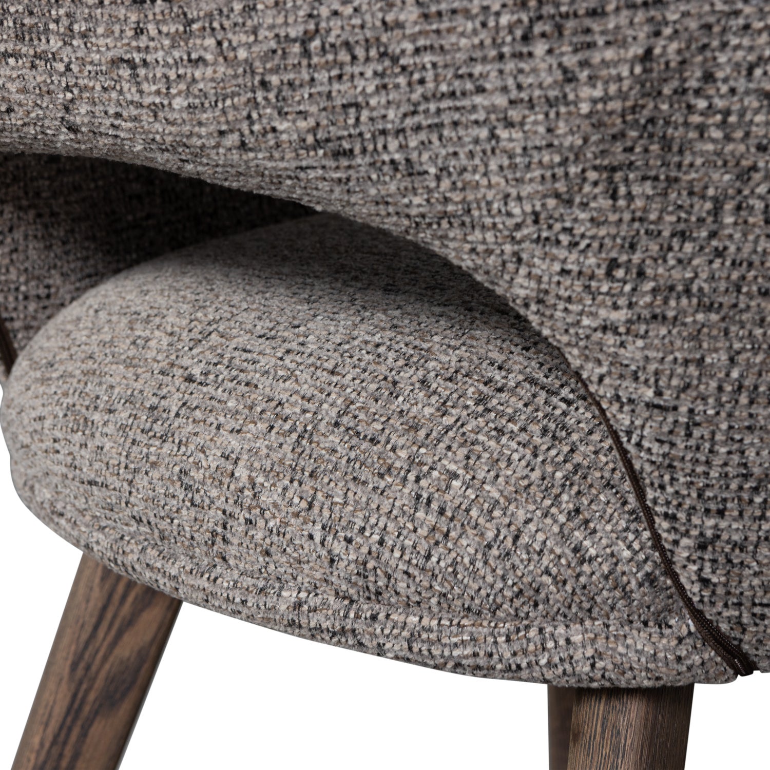 377492-TM-01_VS_PR_Murat_eetkamerstoel_taupe_met_houten_poot_mystic_brown_detail.png?auto=webp&format=png&width=1500&height=1500