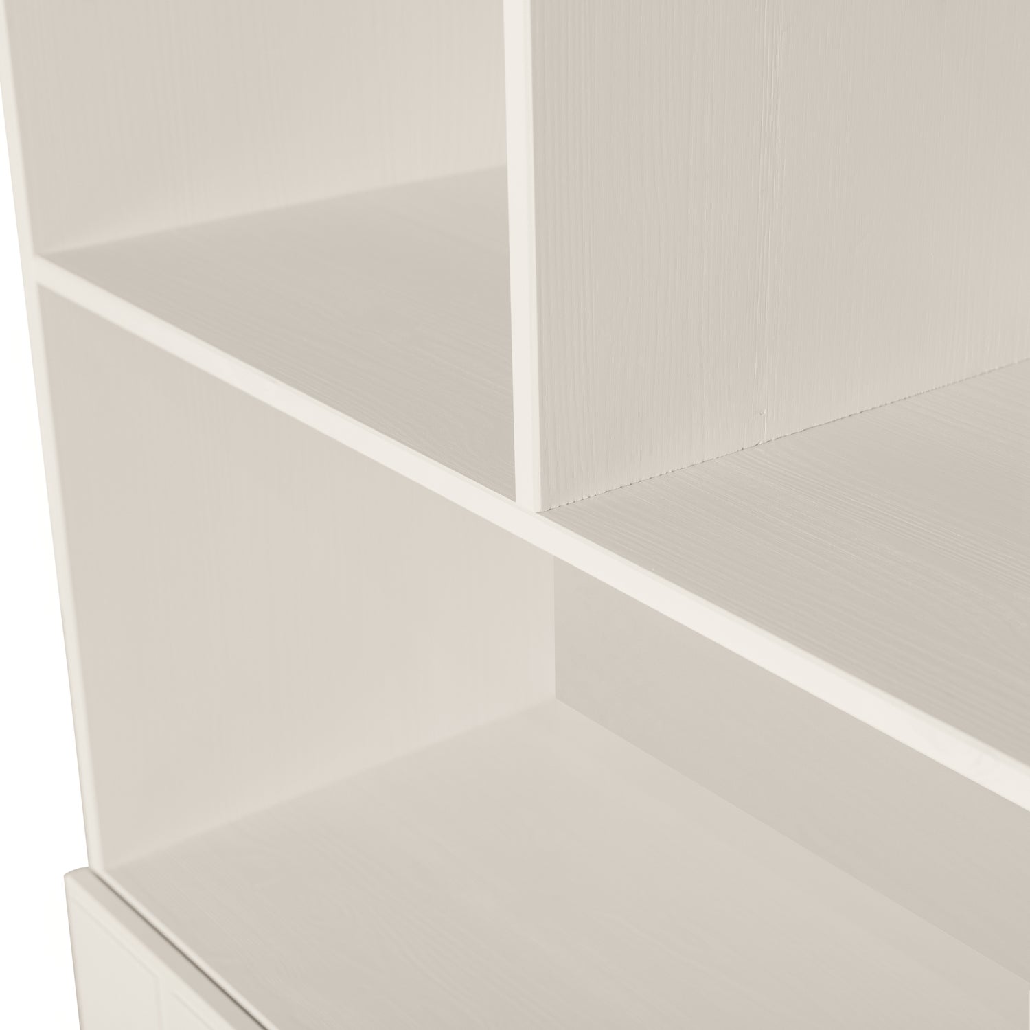 373983-D-02_VS_WE_Miller_2-deurs_opbergkast_grenen_dust_detail.jpg?auto=webp&format=png&width=1500&height=1500