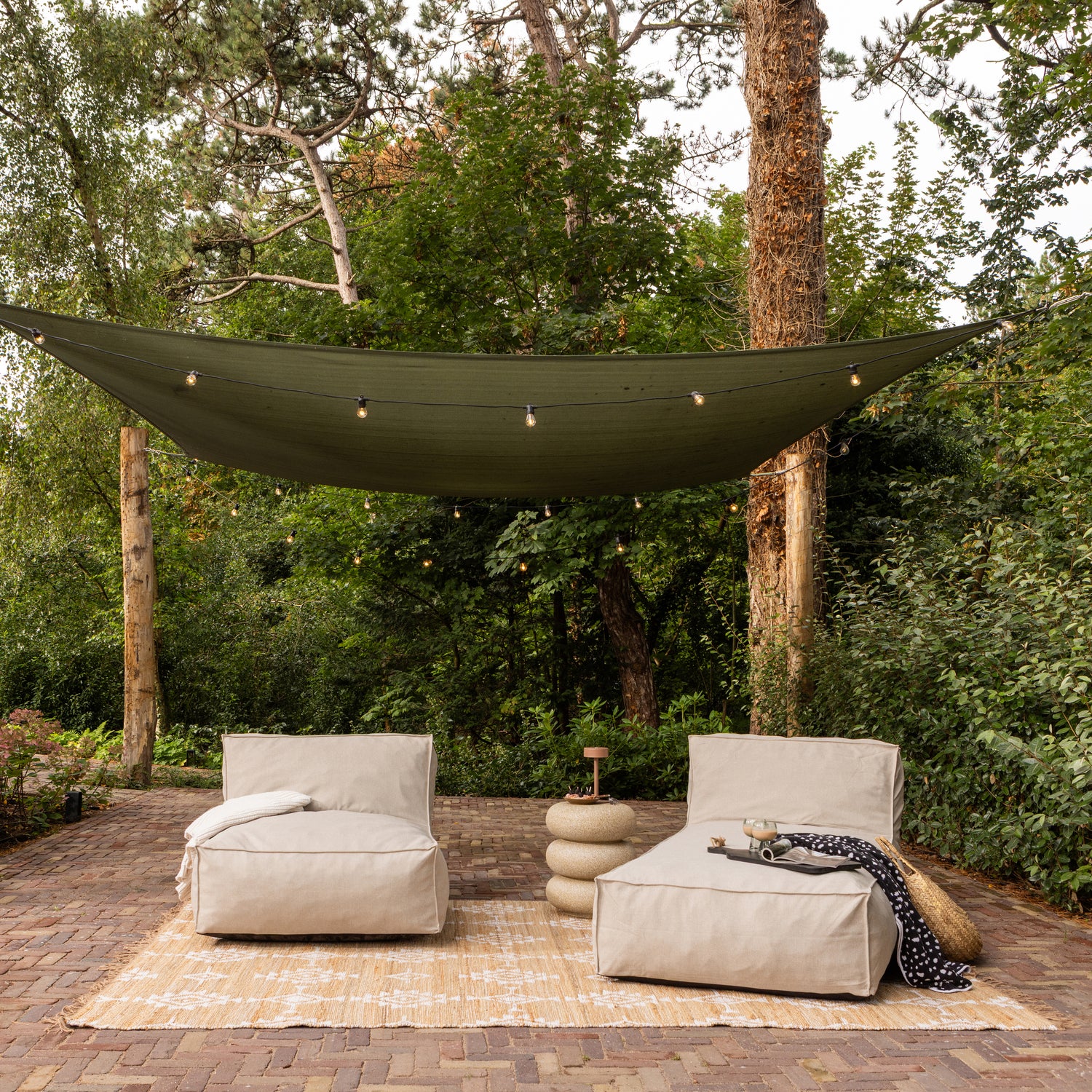 377711-Z_02_SF_WO_Velora_tuin_ligbed_zand.jpg?auto=webp&format=png&width=1500&height=1500