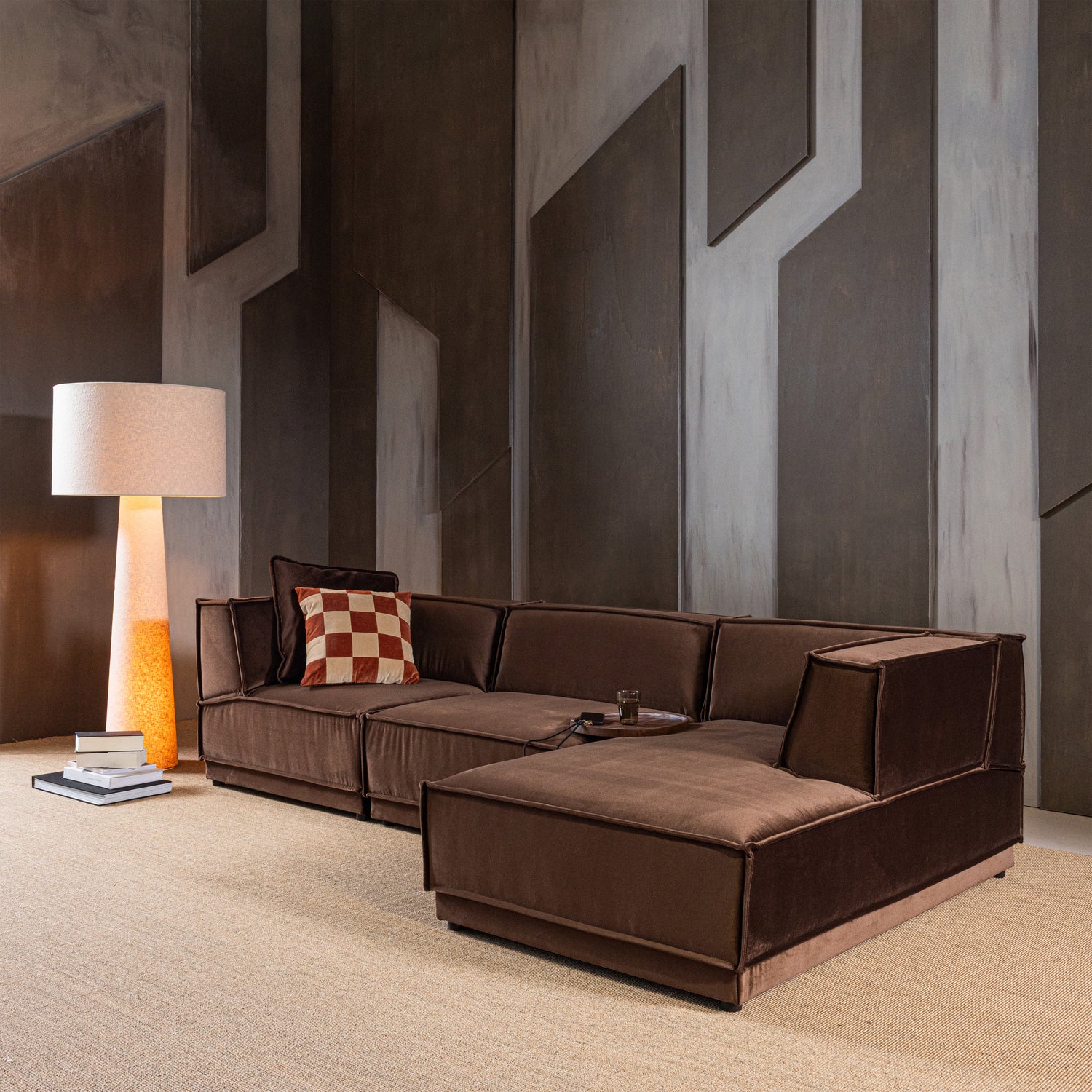 377861-VB_01_SF_WP_Manu_chaise_longue_bank_rechts_velvet_bruin_viekant.jpg?auto=webp&format=png&width=1500&height=1500