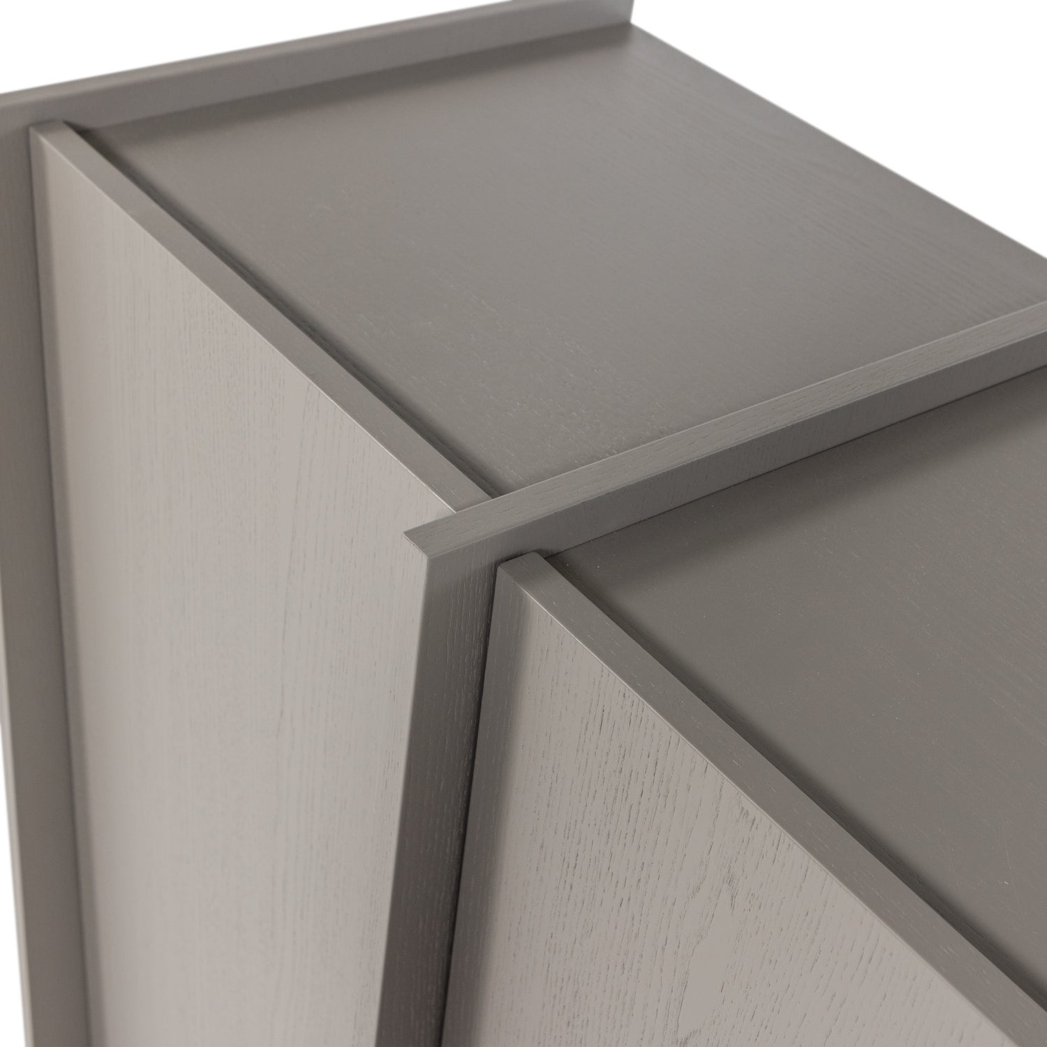 377894-WG_07_VS_Brock_2_deurs_kast_essen_fineer_warmgrijs_detail.png?auto=webp&format=png&width=1500&height=1500