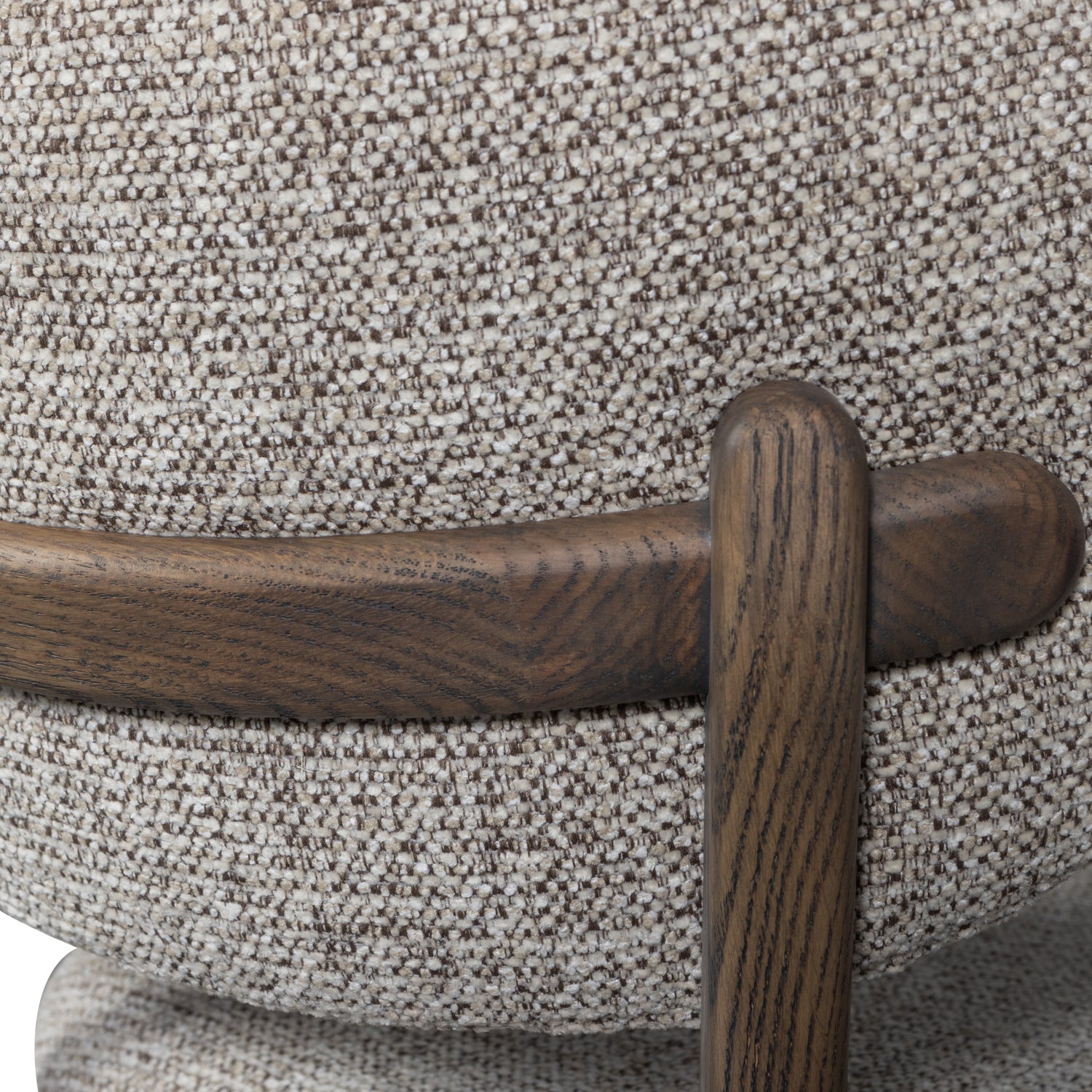 377489-D-01_VS_WE_Udar_eetkamerstoel_met_houten_frame_donkerbruin_C1.png?auto=webp&format=png&width=1500&height=1500