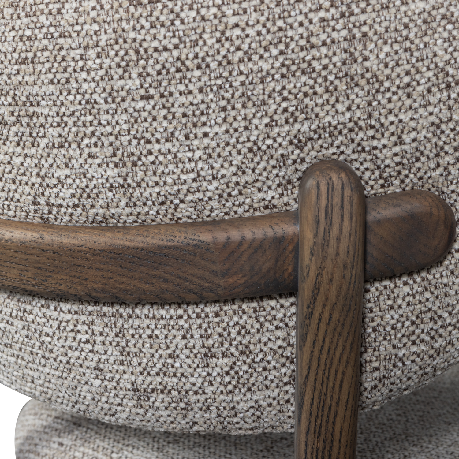 377489-D-01_VS_WE_Udar_eetkamerstoel_met_houten_frame_donkerbruin_C1.png?auto=webp&format=png&width=1500&height=1500