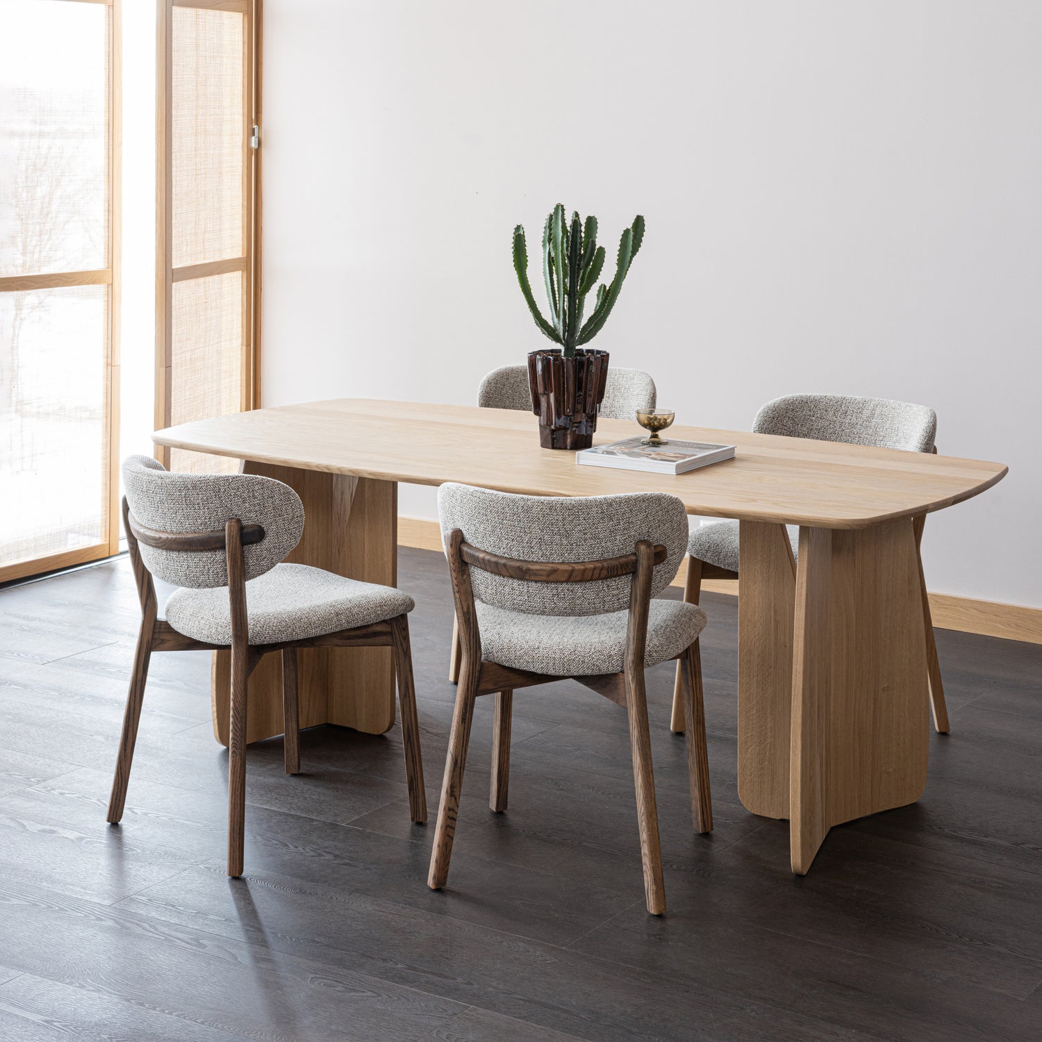 377929-N__377489-D_01_SF_FQ_Oakline_curve_eettafel_200x100cm_naturel_Udar_vierkant.jpg?auto=webp&format=png&width=1500&height=1500