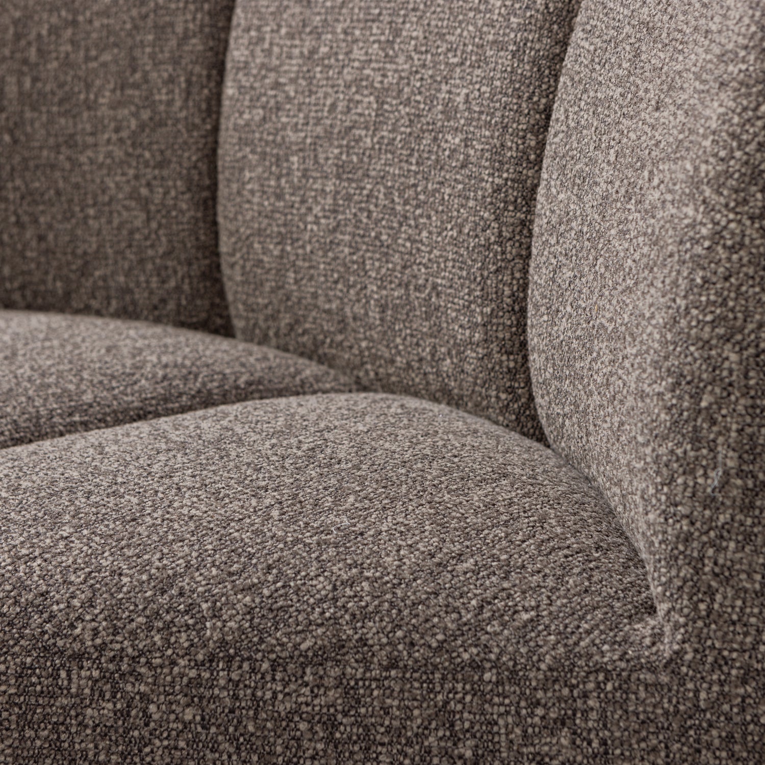 377533-BM-02_VS_WE_Mojo_eetbankje_hoek_met_rugleuning_boucle_bruin_melange_C2.png?auto=webp&format=png&width=1500&height=1500