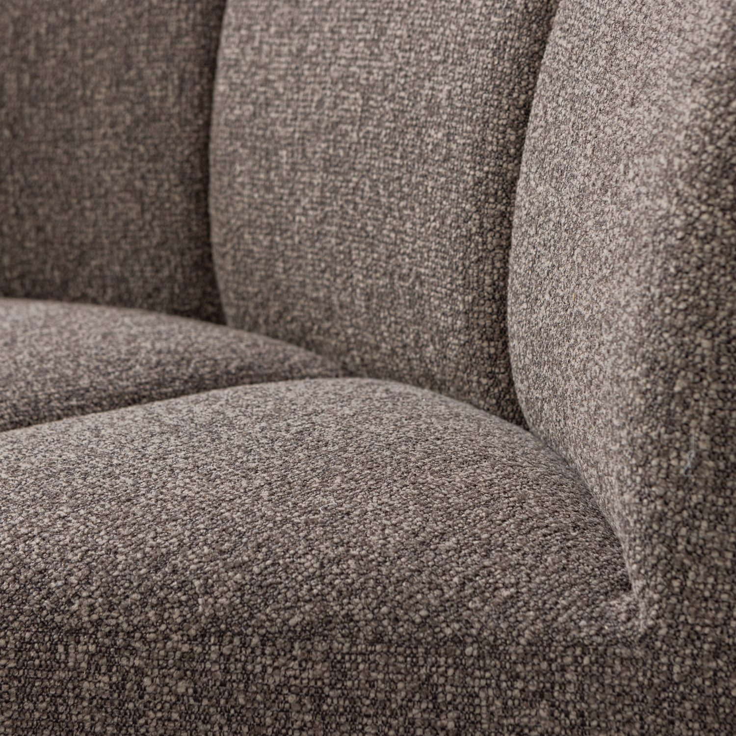 377533-BM-02_VS_WE_Mojo_eetbankje_hoek_met_rugleuning_boucle_bruin_melange_C2.png?auto=webp&format=png&width=1500&height=1500