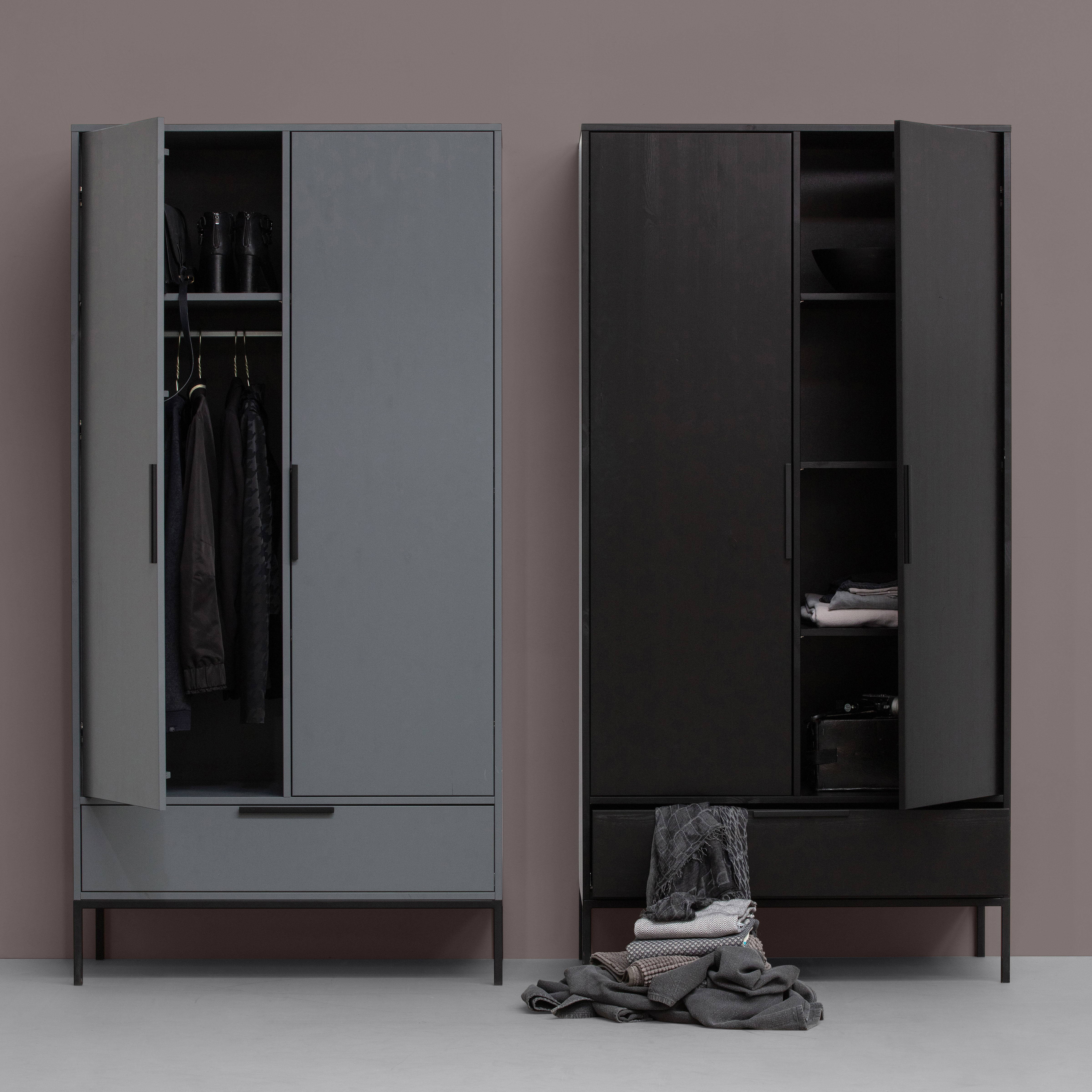 373212-S-373212-Z-01_SF_FA_Adam_2-deurs_kast.jpg?auto=webp&format=png&width=1500&height=1500