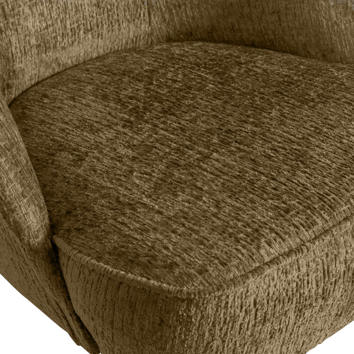 800748-BR-01_VS_BP_Vogue_fauteuil_structure_velvet_brass_detail.png?auto=webp&format=png&width=1500&height=1500