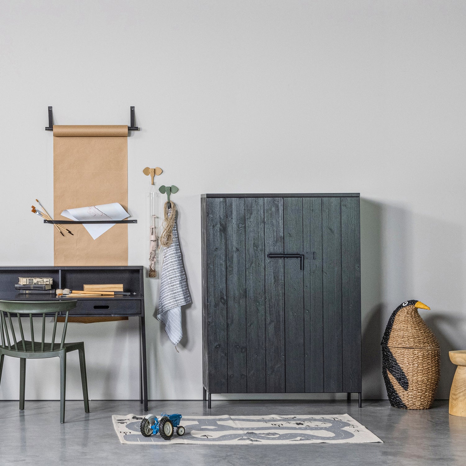 373654-Z-361226-Z-378634-A-377151-N-373446-G-373446-P-377196-N-01_SF_BL_Bruut_kast_Connect_bureau_Bliss_spijlenstoel_Bink_Joya_VIERKANT.jpg?auto=webp&format=png&width=1500&height=1500