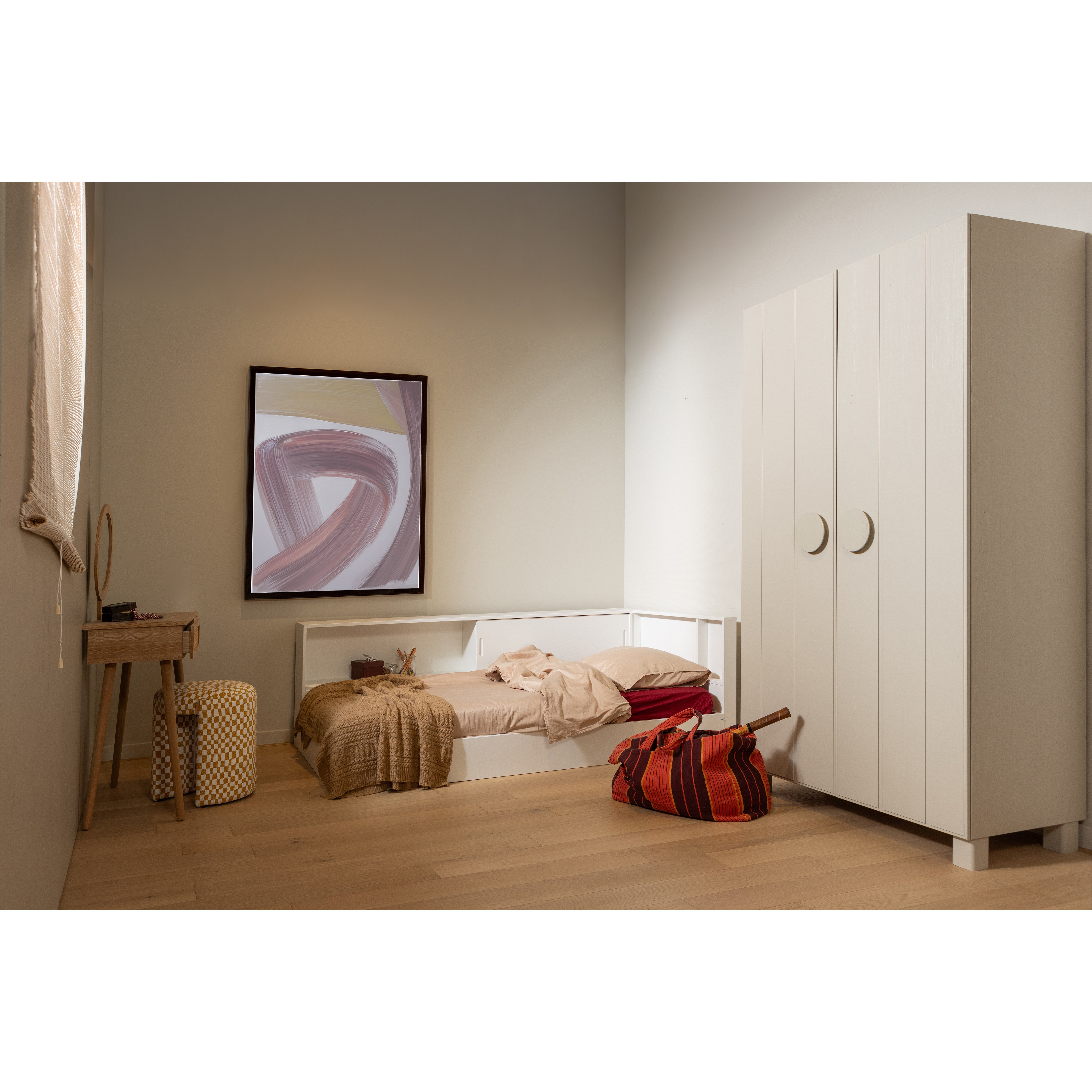 375473-D-377590-W-01_SF_ES_Noah_gaderobekast_Carter_hoekbed_grenen_wit.png?auto=webp&format=png&width=1500&height=1500