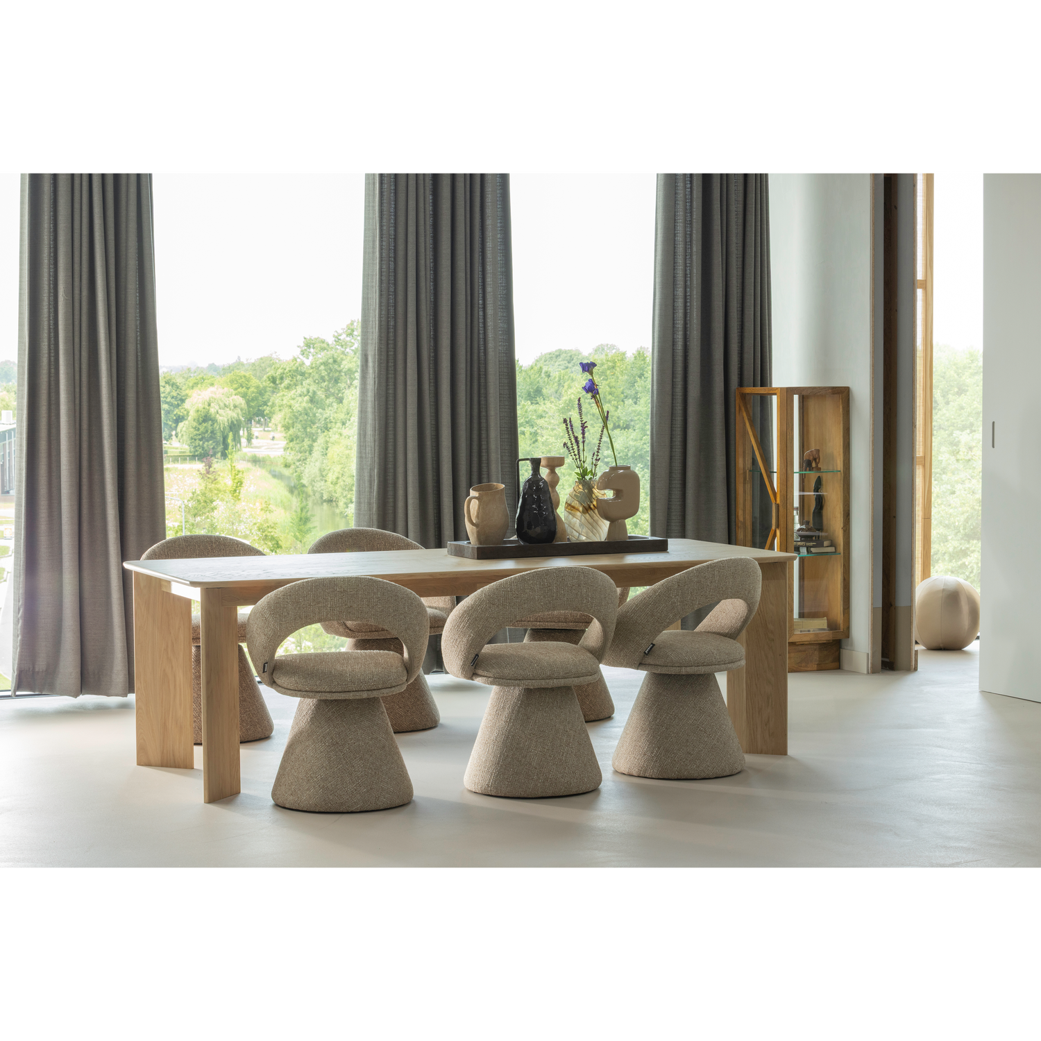 377619-N-377546-B-377543-Z-377542-N-377575-B-377545-Z-377544-B-377493-N-TB-AR-DL22-2390x0990-03_SF_WP_Winter_Indre_Valerie_Norbert_Likse_Gianna_Josie_Kella_1drs_Afgerond.png?auto=webp&format=png&width=1500&height=1500