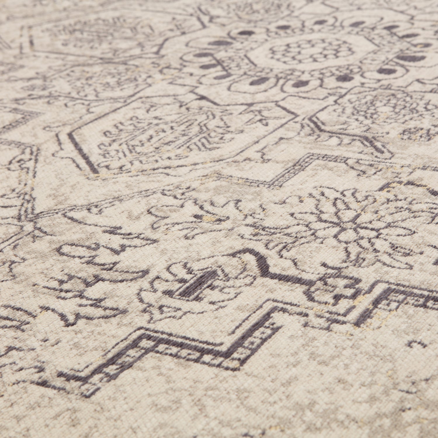 340513-M-02_VS_WE_Eric_vloerkleed_multicolor_170x240cm_detail.jpg?auto=webp&format=png&width=1500&height=1500