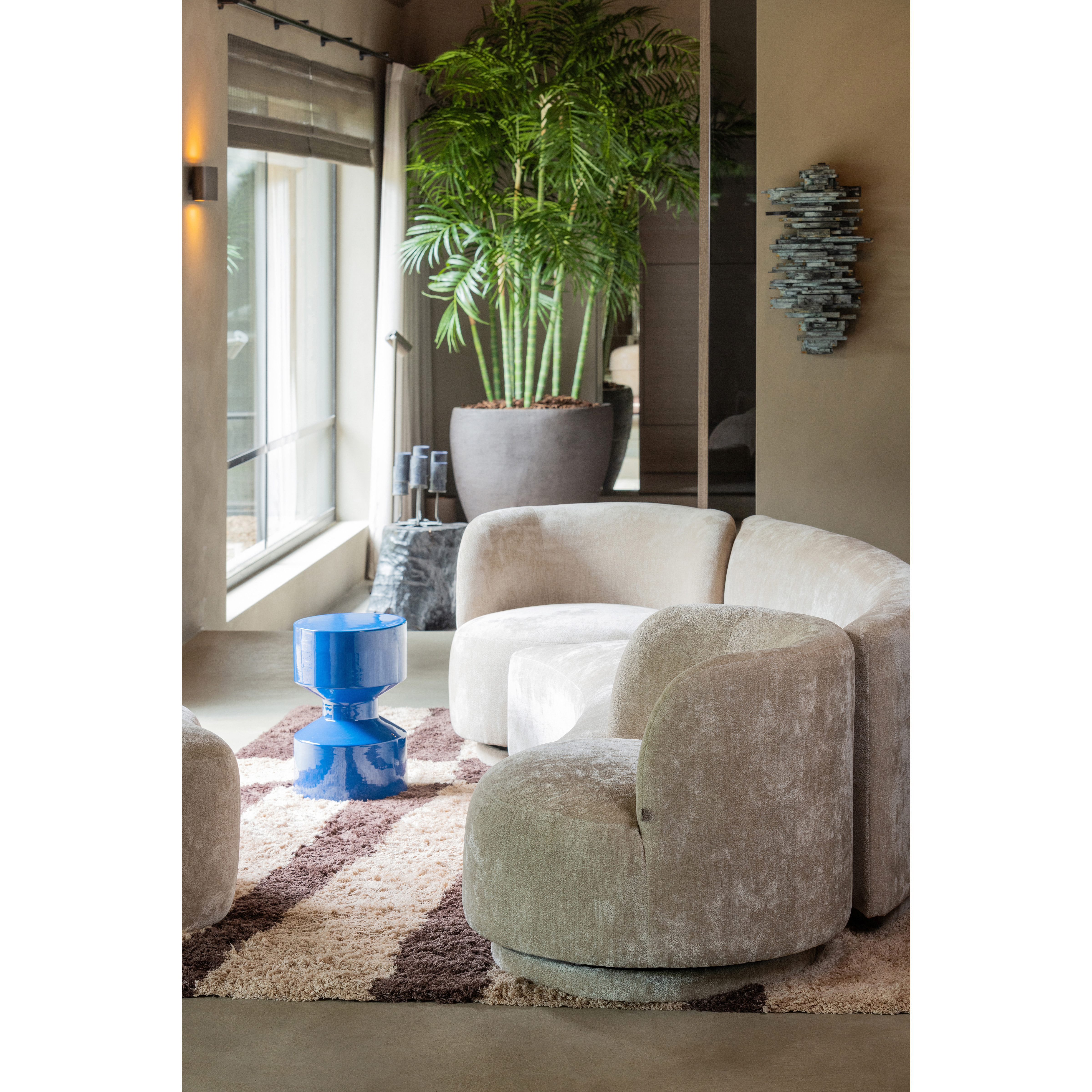 801447-N-375070-B-374009-B-02_SF_BPH_WE_Combi_popular_Fafa_vloerkleed_Hidde_bijzettafel.jpg?auto=webp&format=png&width=1500&height=1500