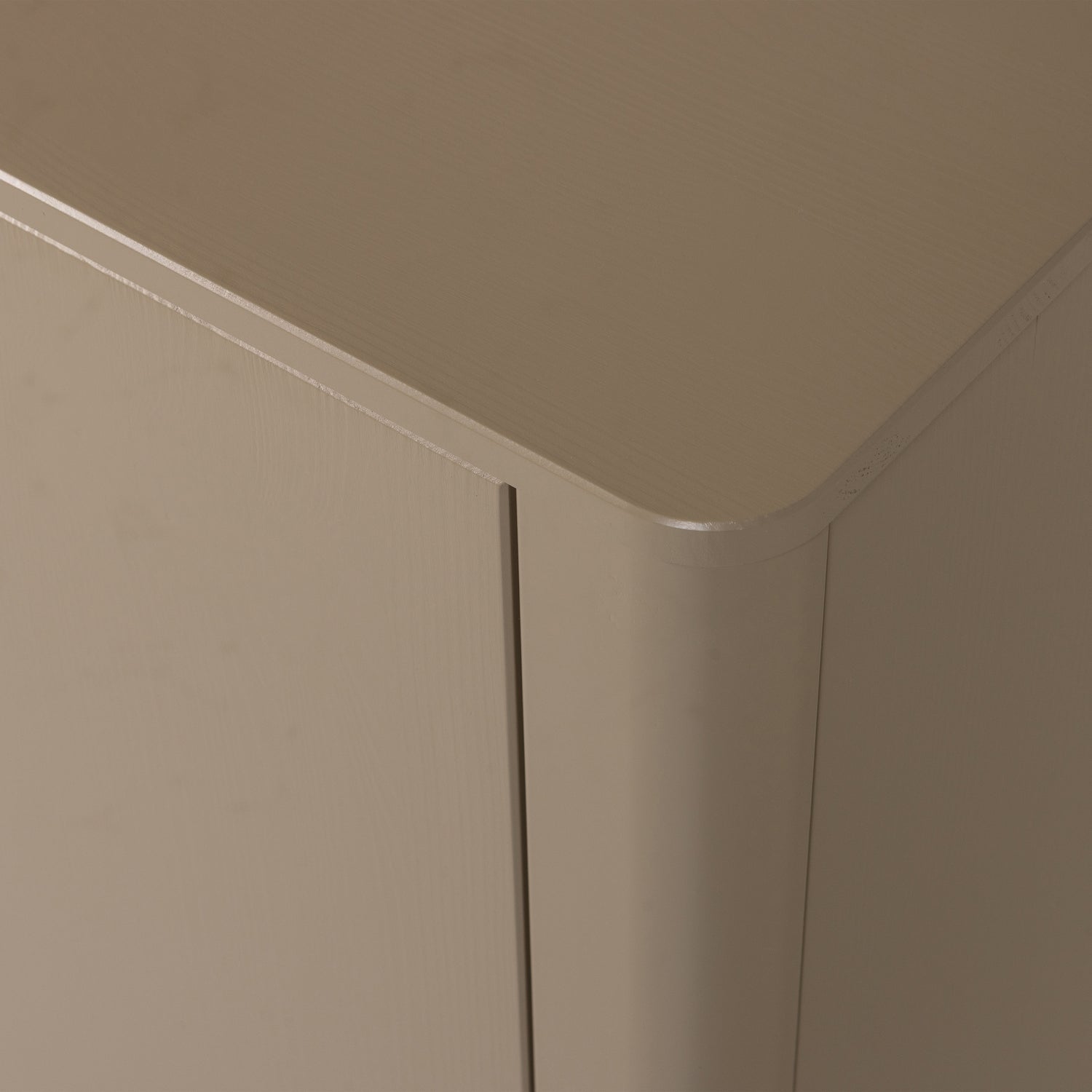 377694-MD-02_VS_WP_Gunnar_dressoir_200_cm_grenen_mud_C2.png?auto=webp&format=png&width=1500&height=1500